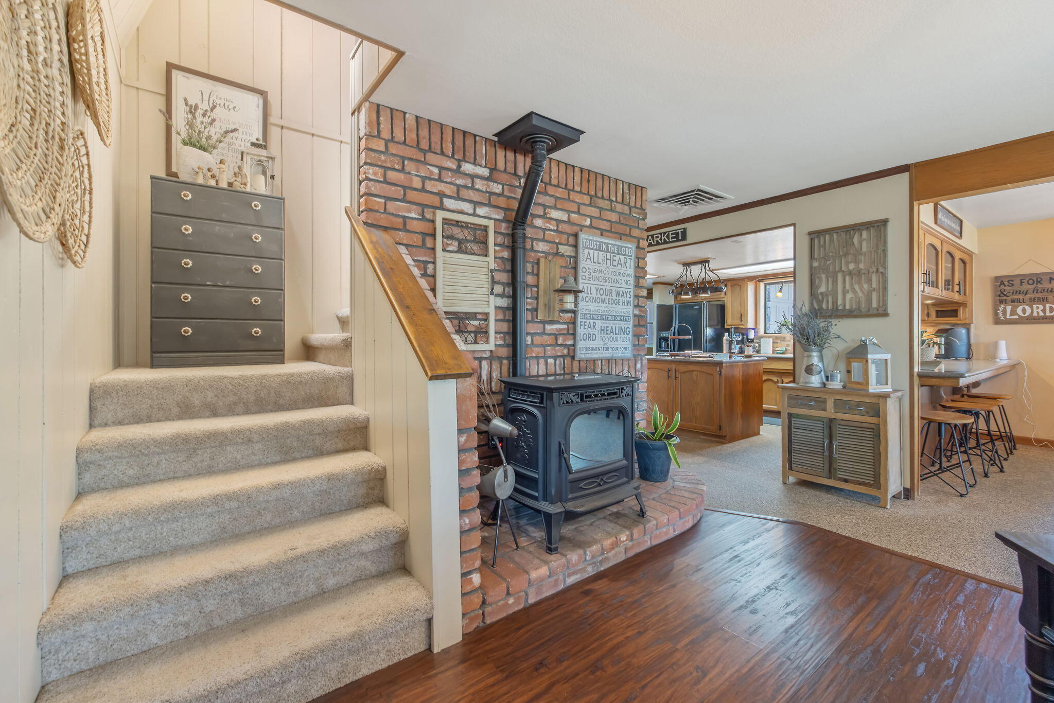 19811 S Rd 188, Strathmore, CA 93267