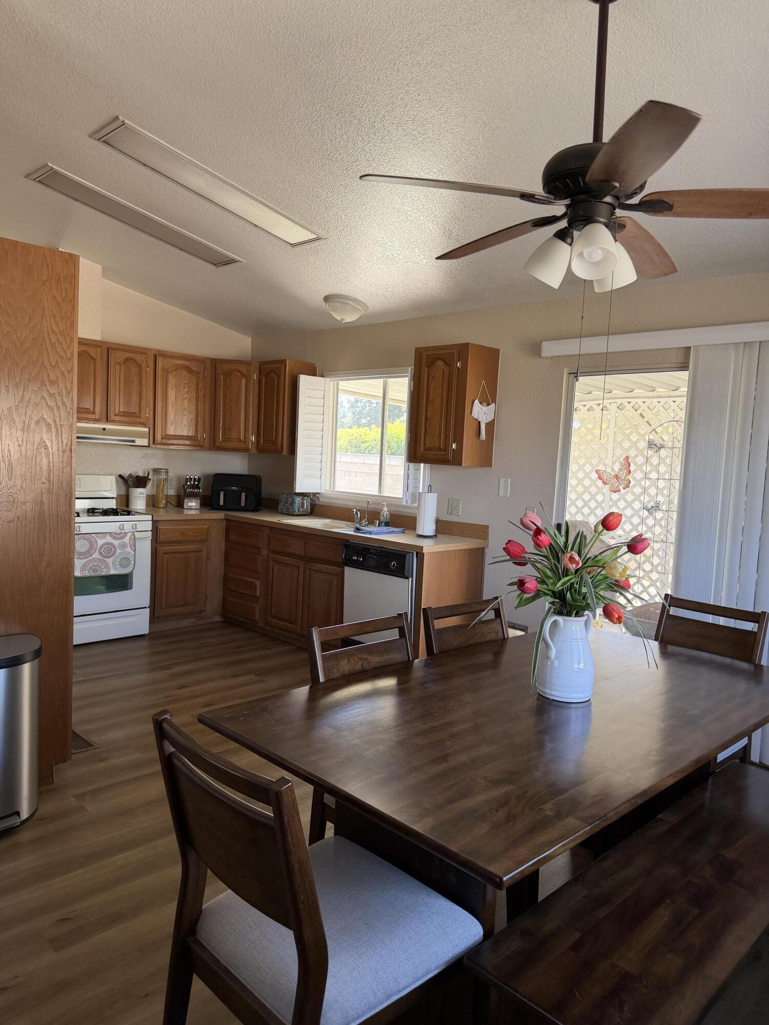 3103 S Avocado St ##54, Visalia, CA 93277