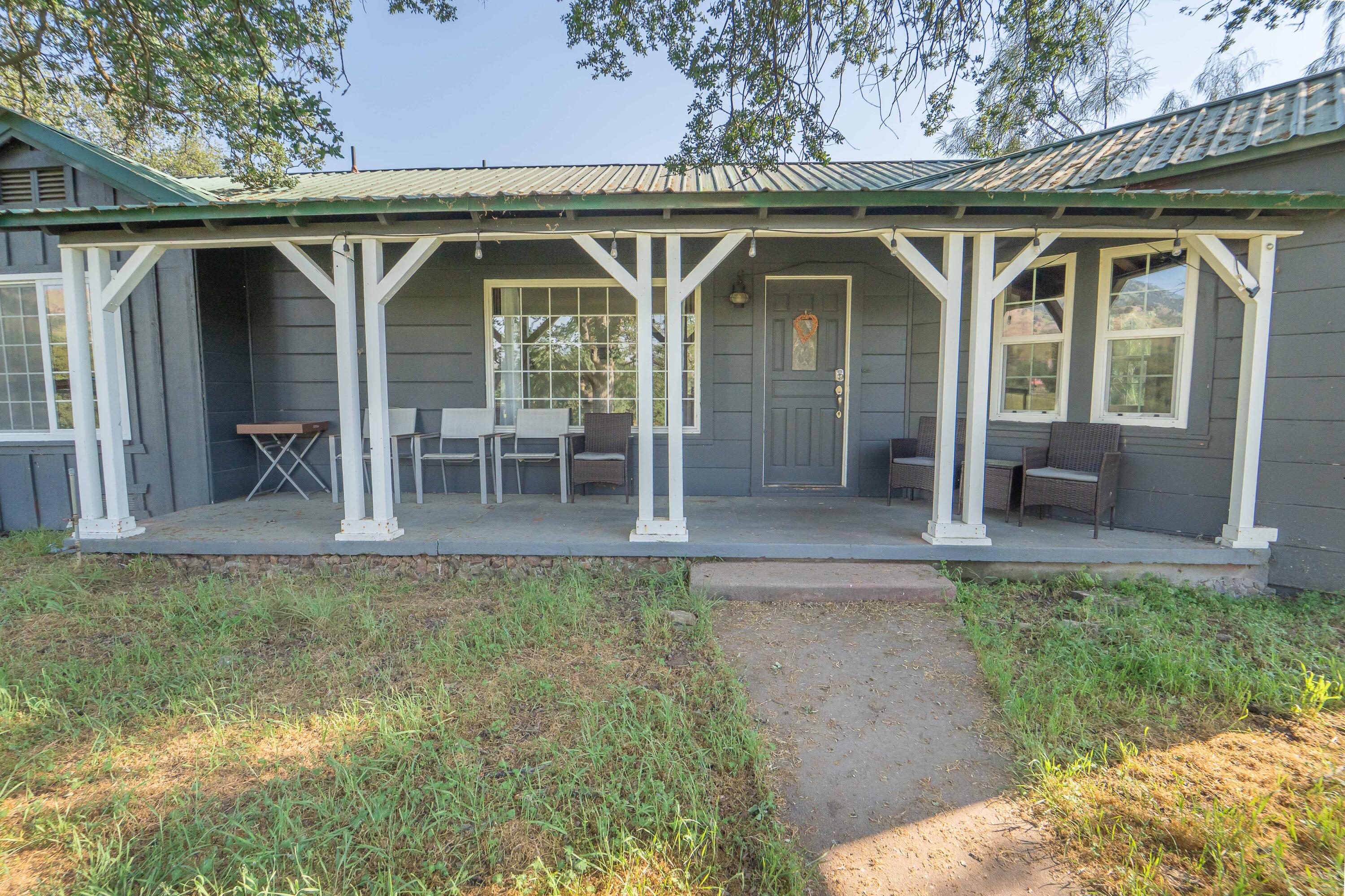 40716 Old Three Rivers Rd, Three Rivers, CA 93271