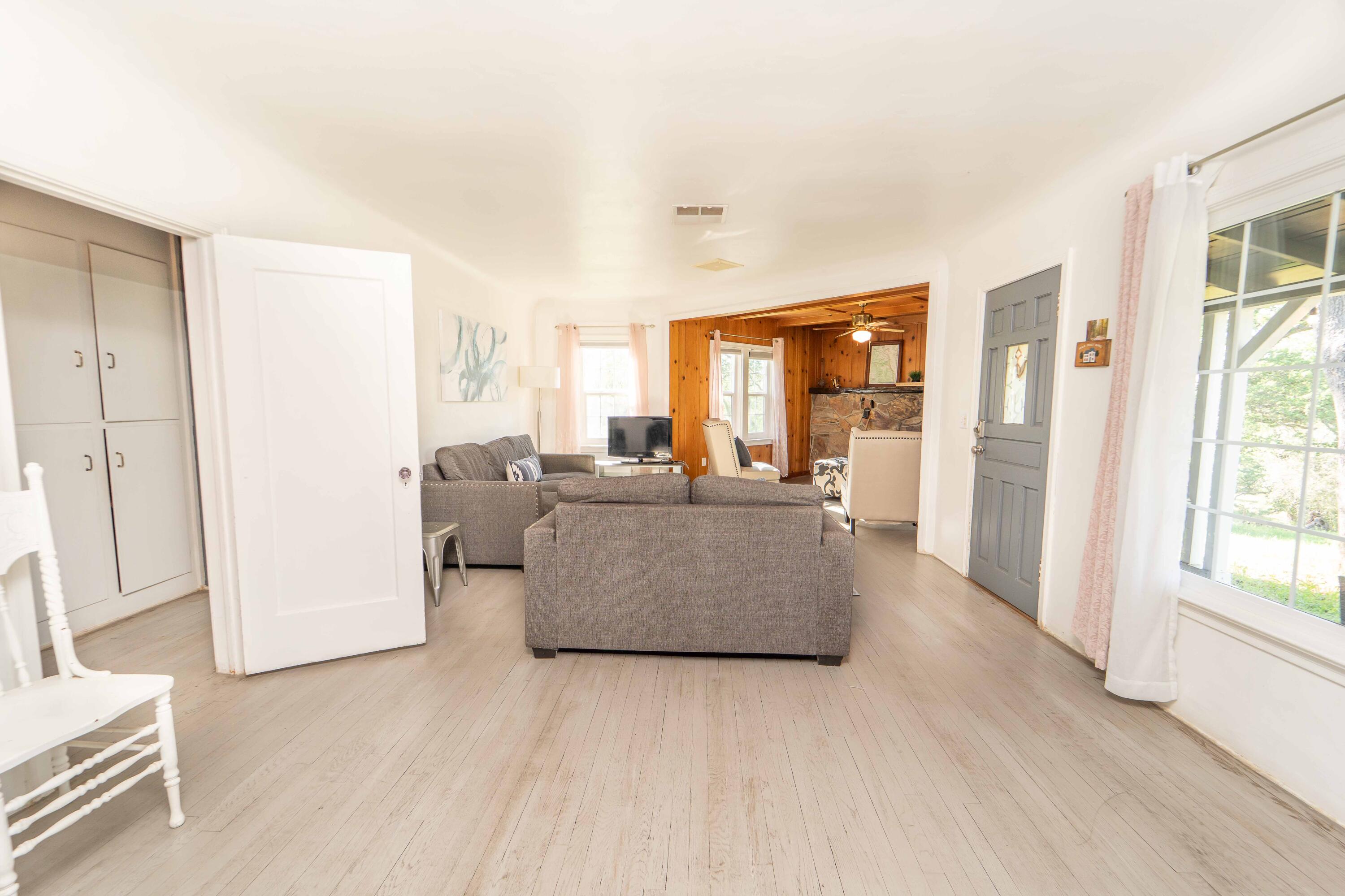 40716 Old Three Rivers Rd, Three Rivers, CA 93271