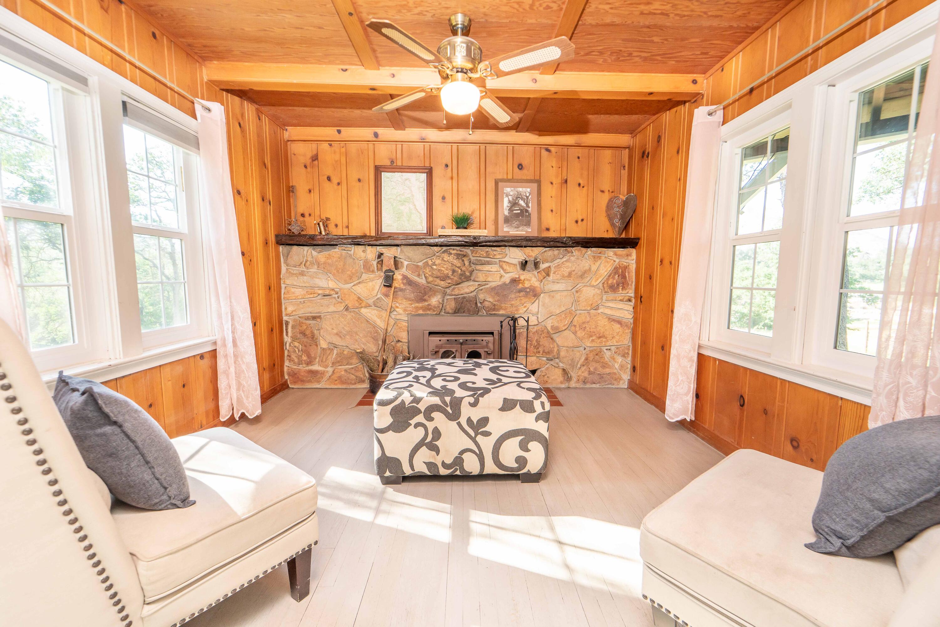 40716 Old Three Rivers Rd, Three Rivers, CA 93271