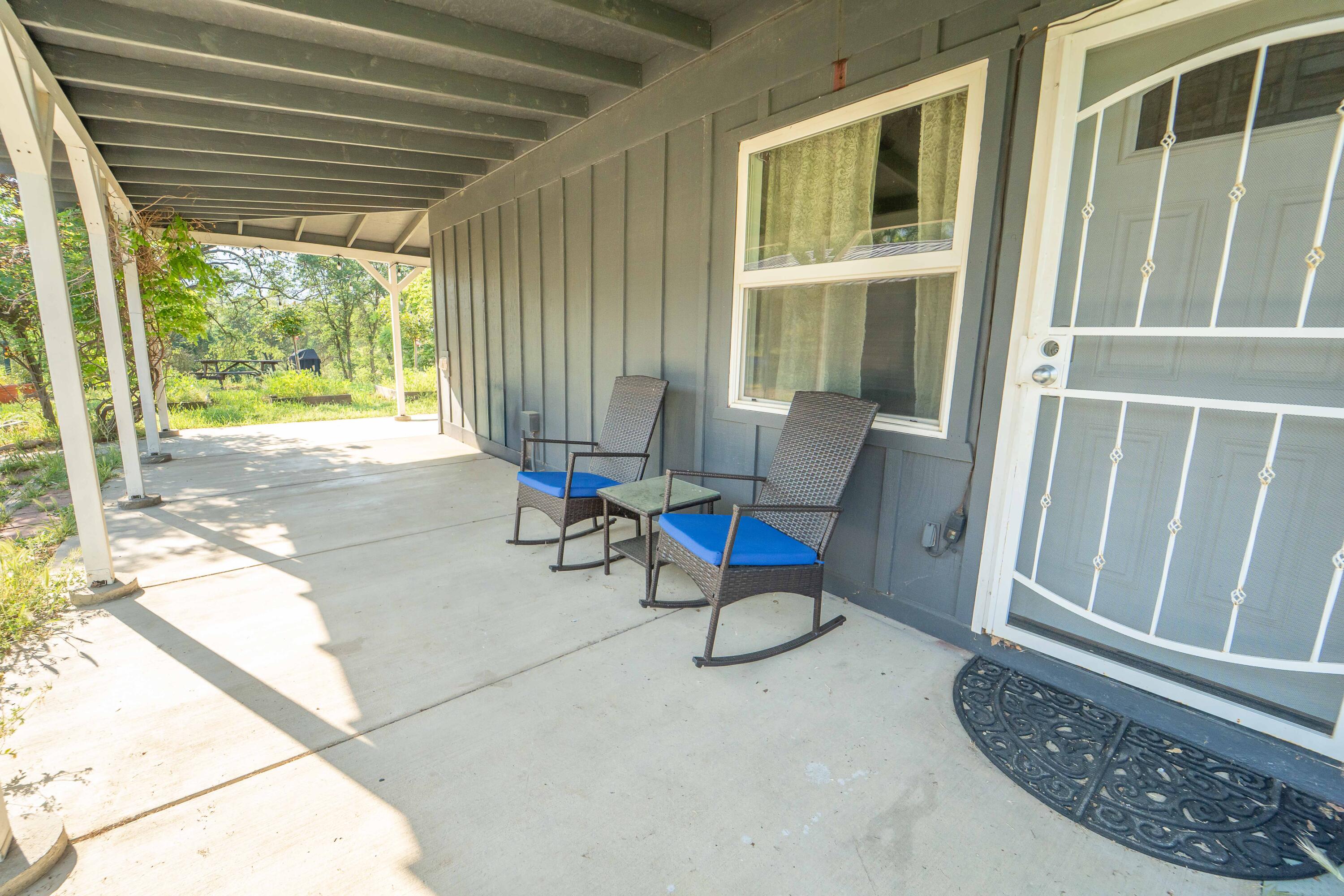 40716 Old Three Rivers Rd, Three Rivers, CA 93271