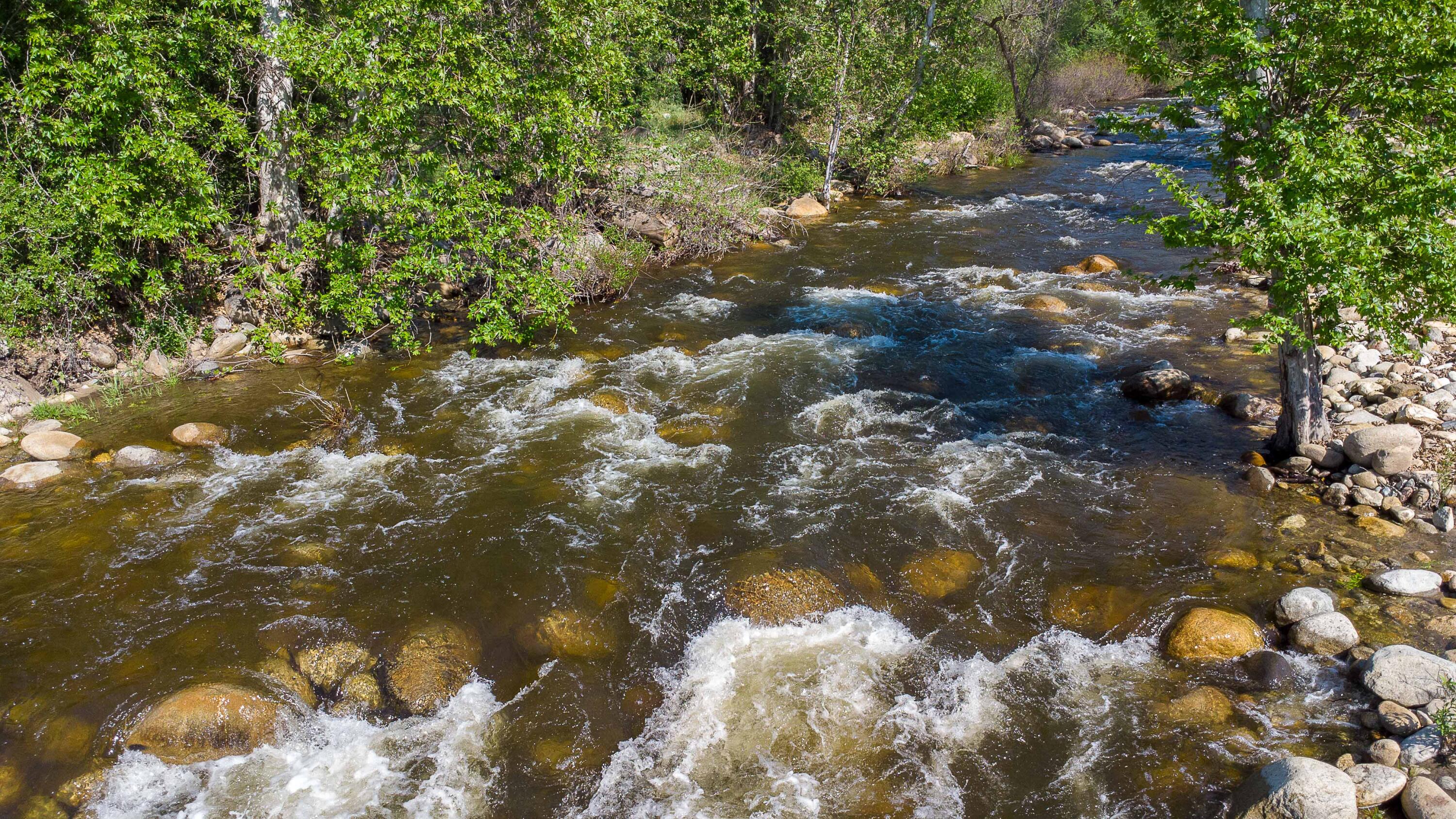 40716 Old Three Rivers Rd, Three Rivers, CA 93271