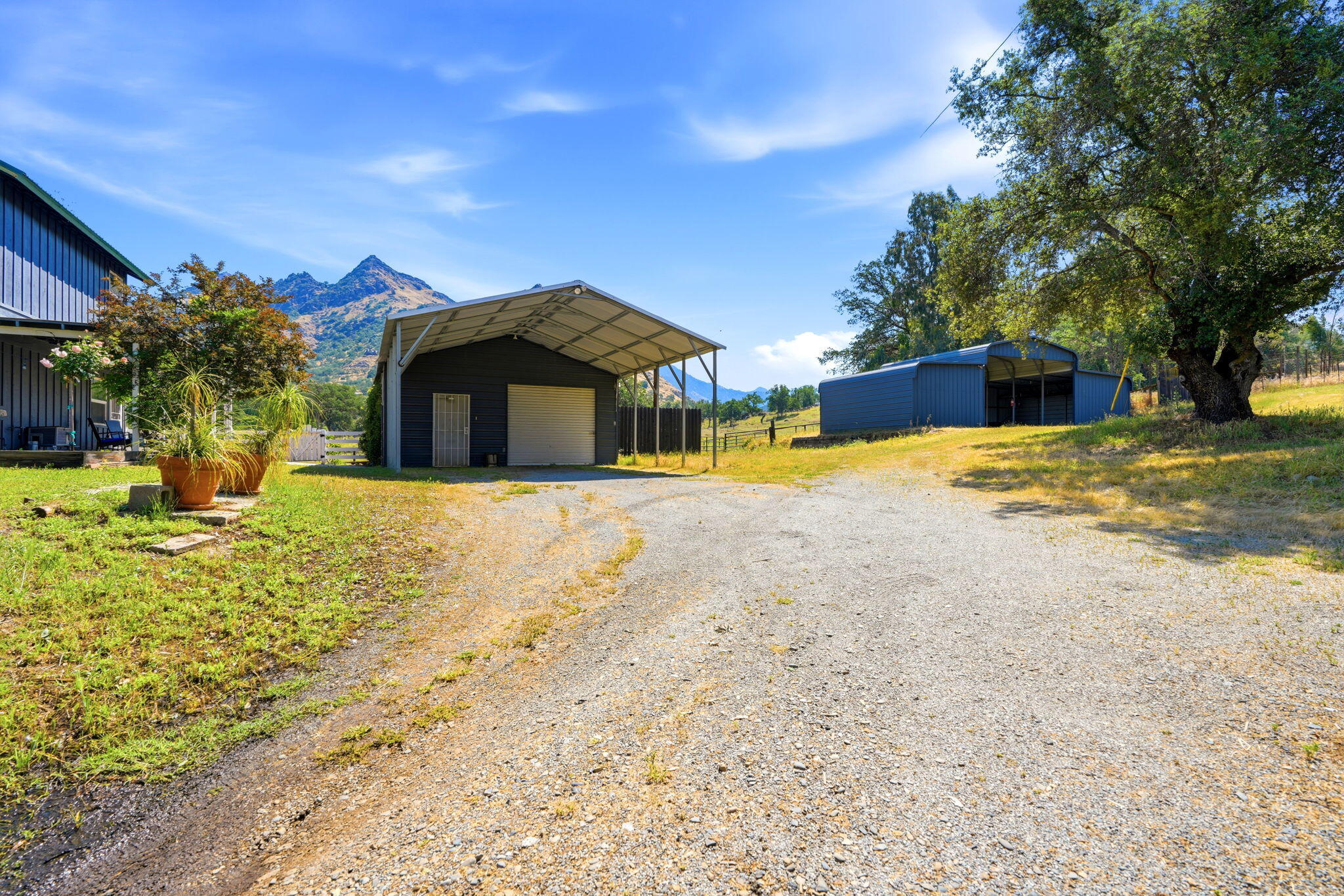 40716 Old Three Rivers Rd, Three Rivers, CA 93271