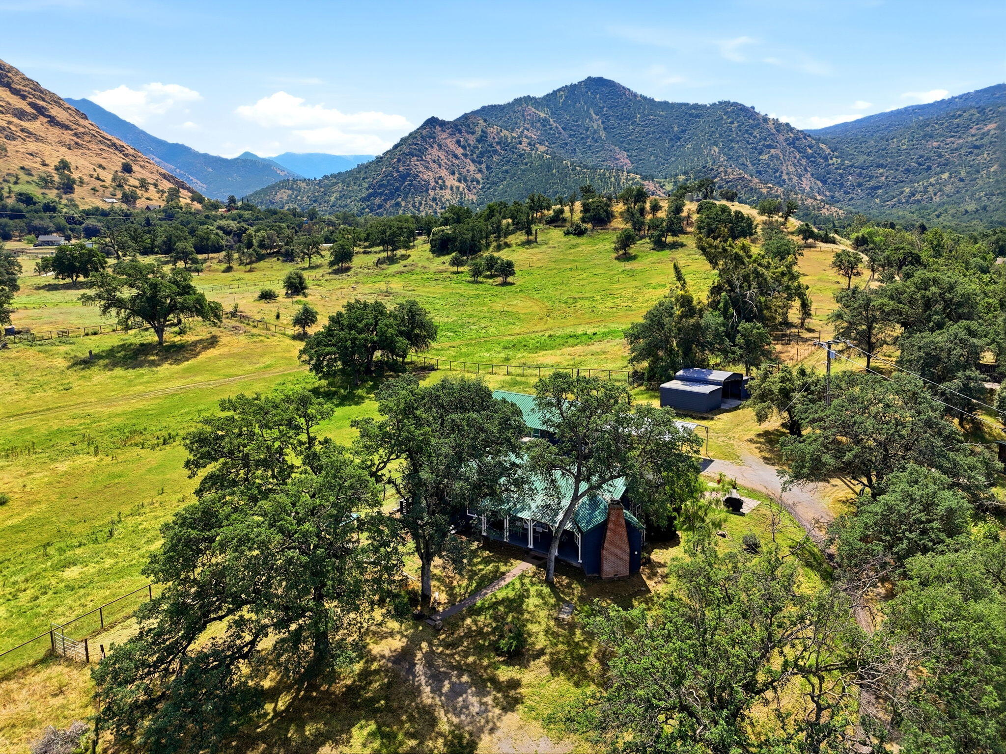40716 Old Three Rivers Rd, Three Rivers, CA 93271
