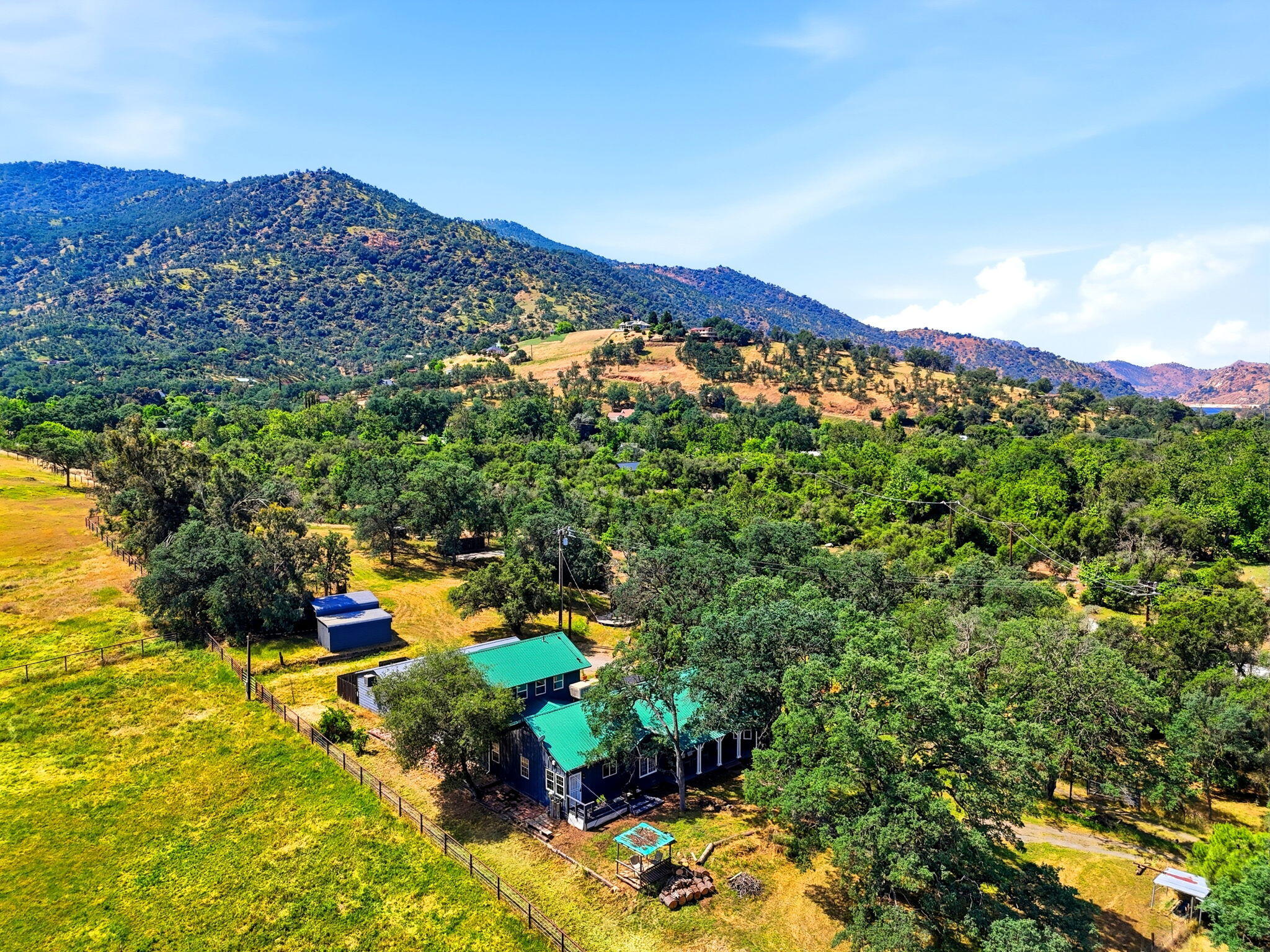40716 Old Three Rivers Rd, Three Rivers, CA 93271