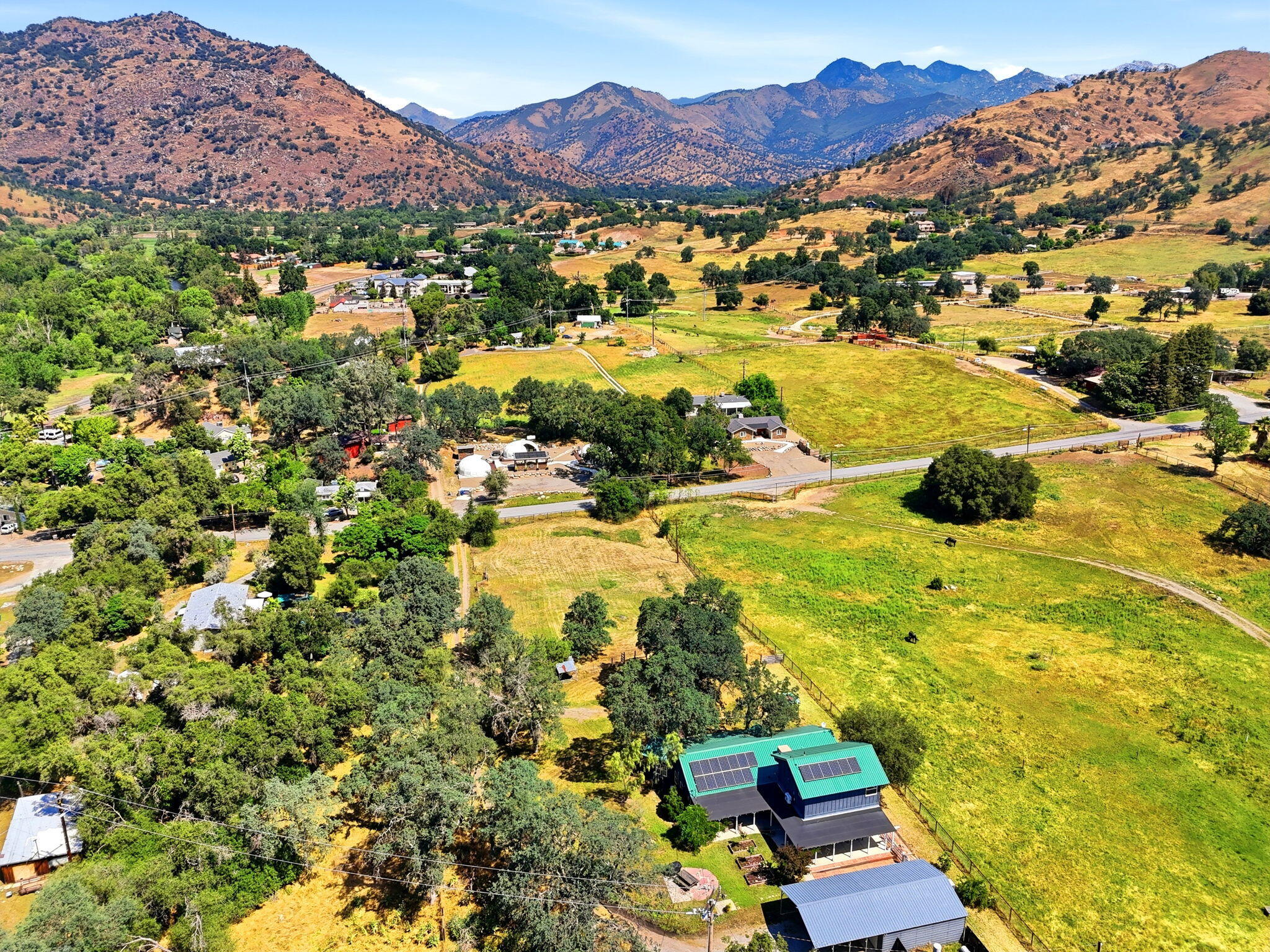 40716 Old Three Rivers Rd, Three Rivers, CA 93271