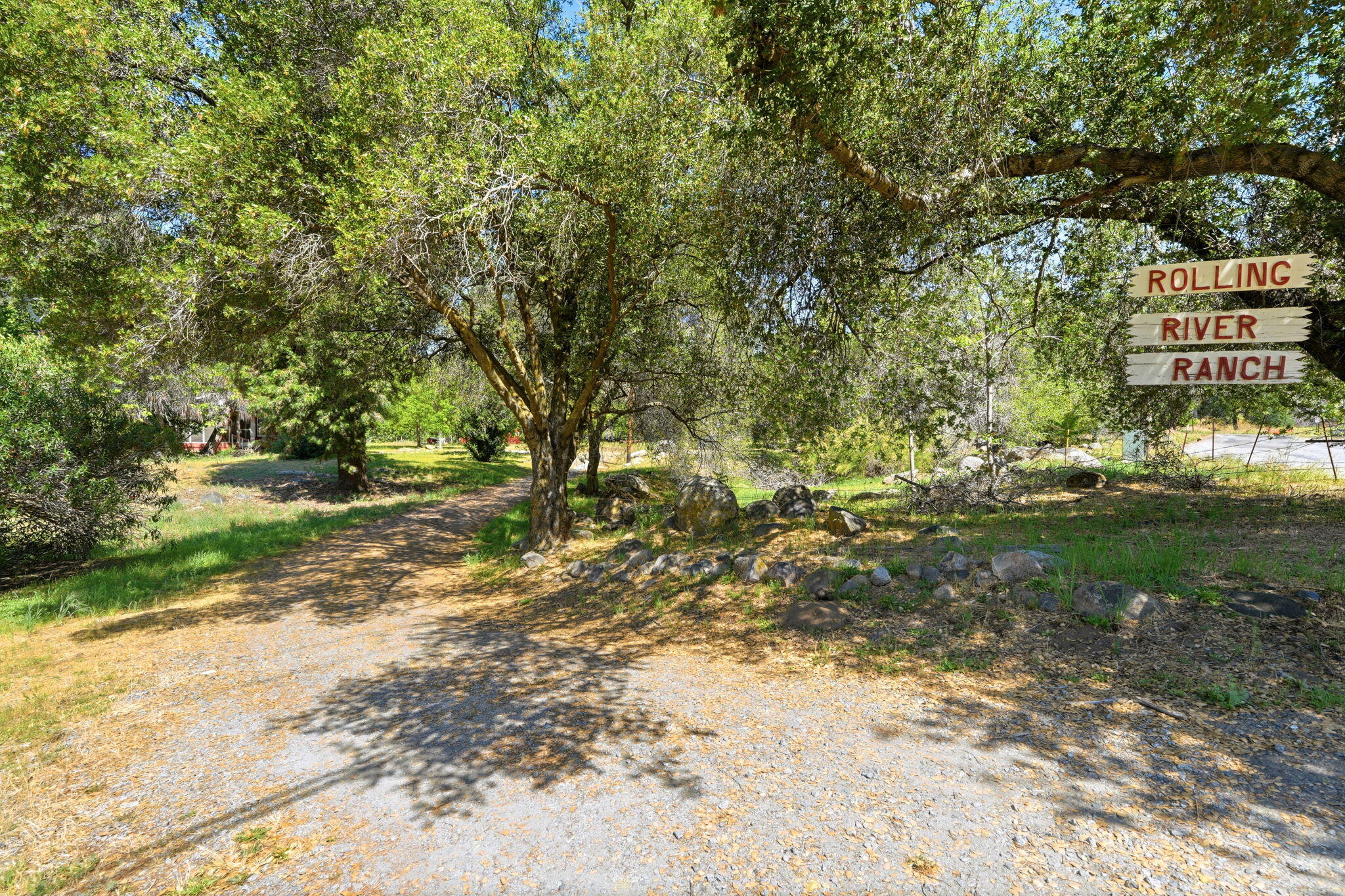 44231 North Fork Dr, Three Rivers, CA 93271