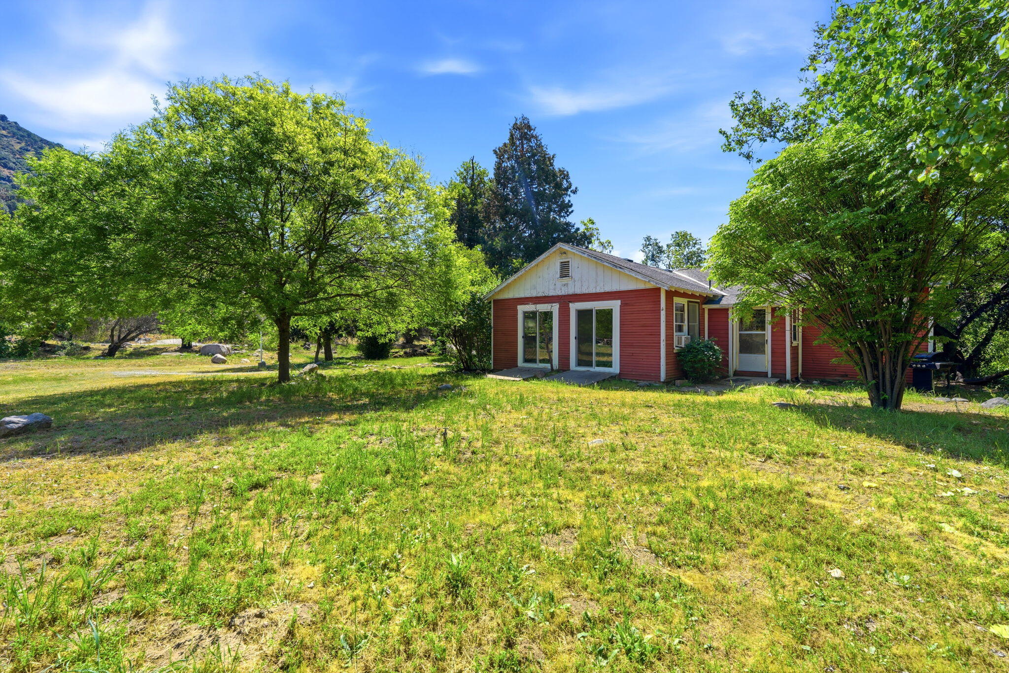 44231 North Fork Dr, Three Rivers, CA 93271