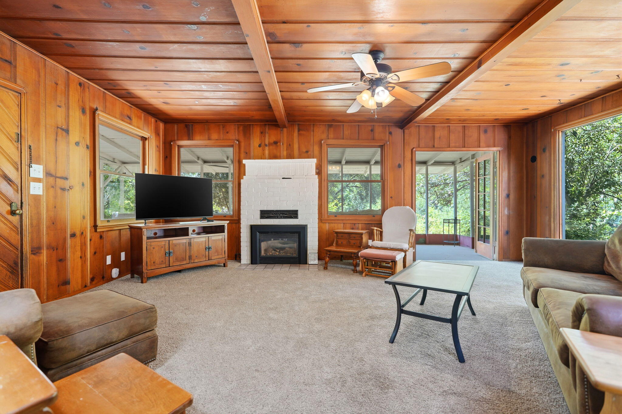 44231 North Fork Dr, Three Rivers, CA 93271