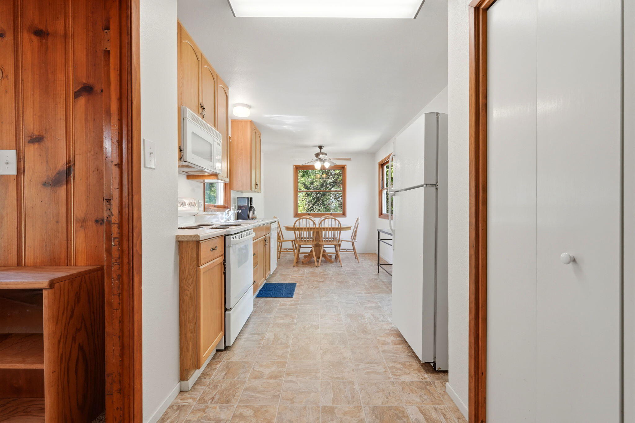 44231 North Fork Dr, Three Rivers, CA 93271