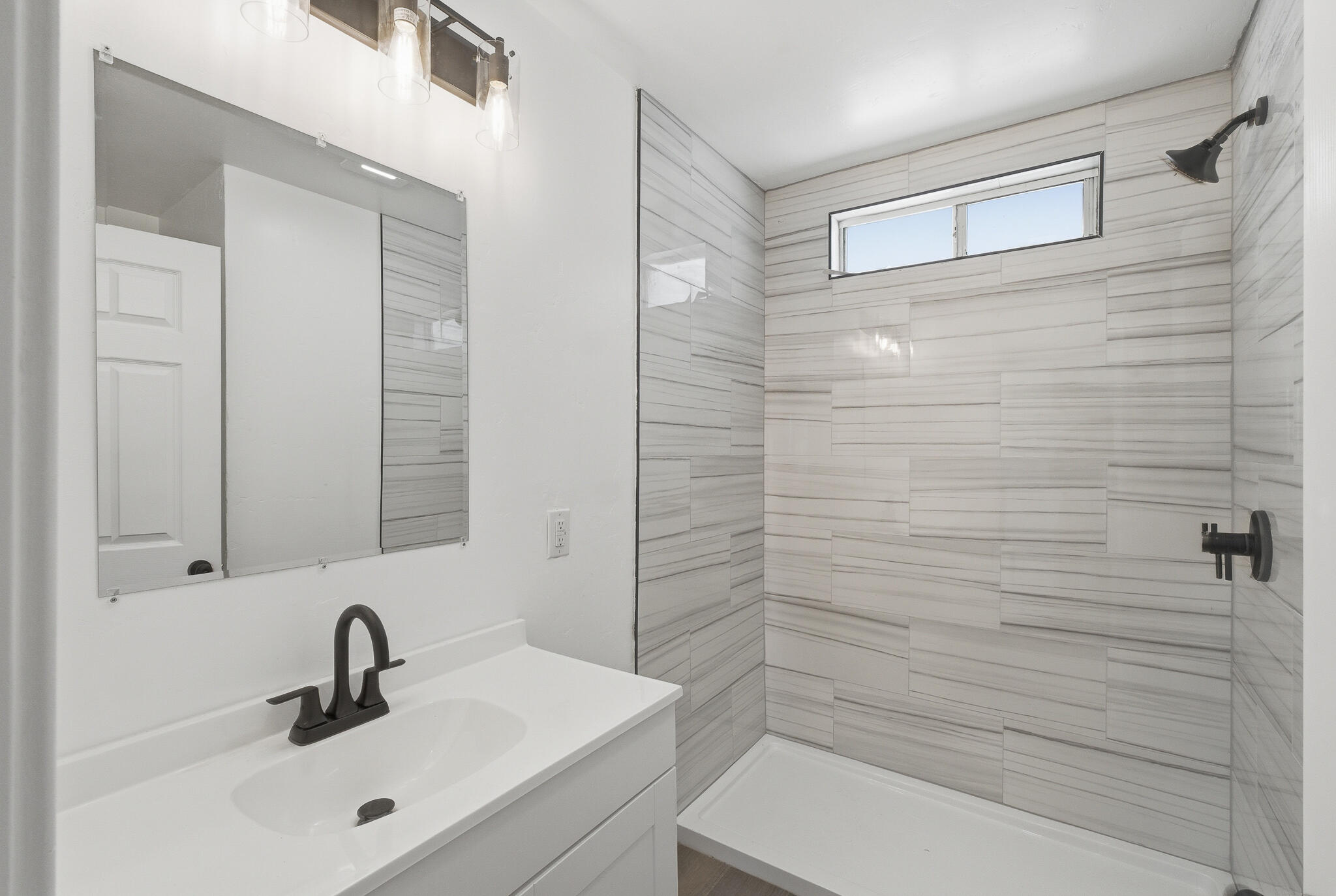 110 Edwards St, Kettleman City, CA 93239