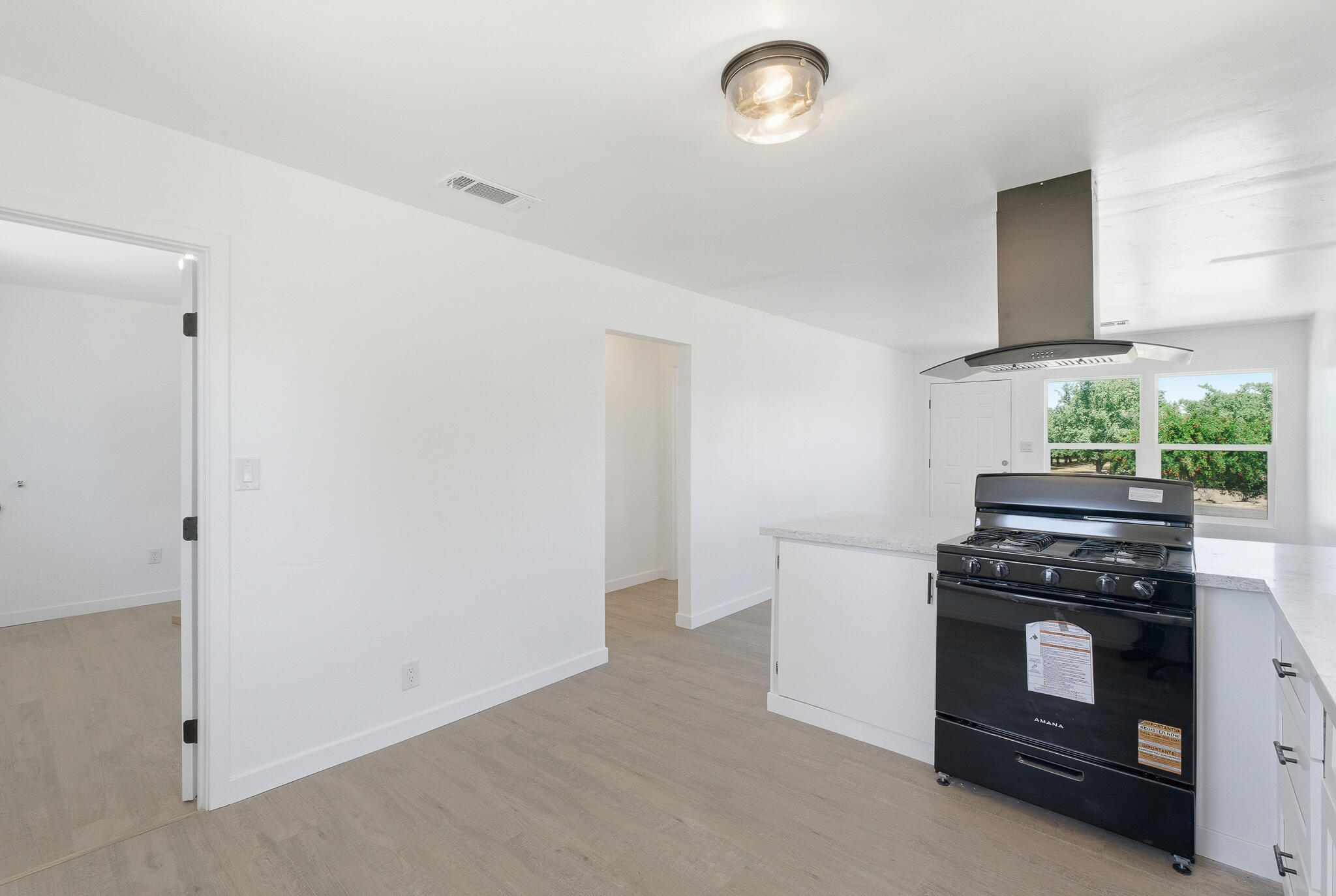 110 Edwards St, Kettleman City, CA 93239