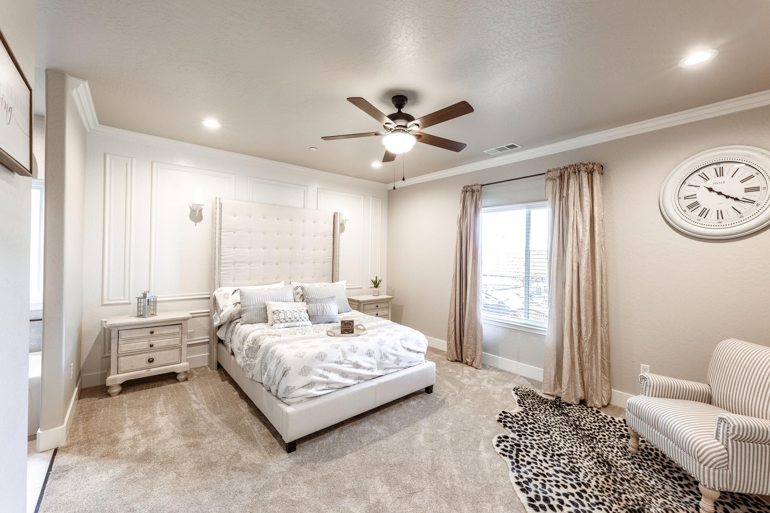 1002 N Acacia St, Woodlake, CA 93286