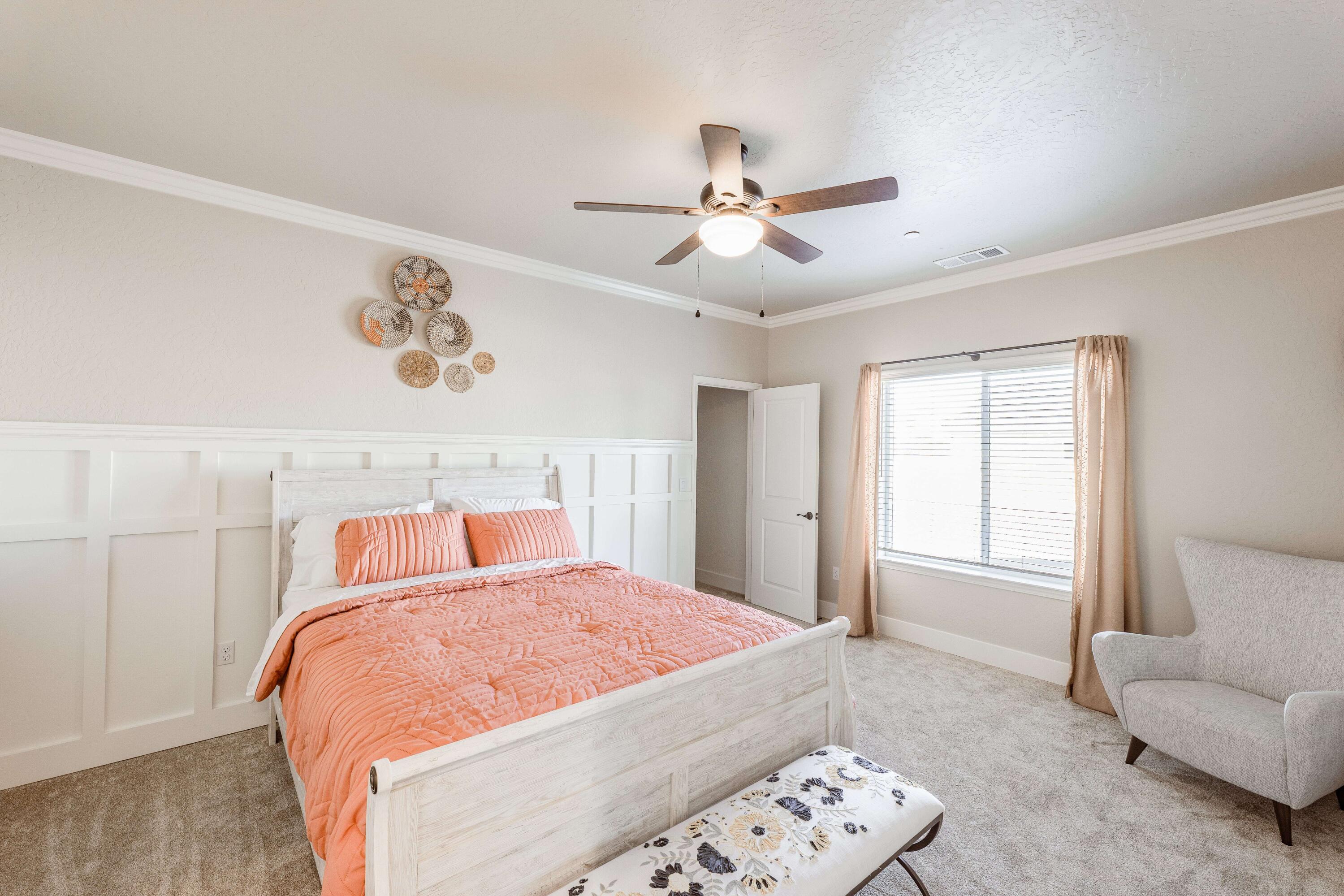 1002 N Acacia St, Woodlake, CA 93286