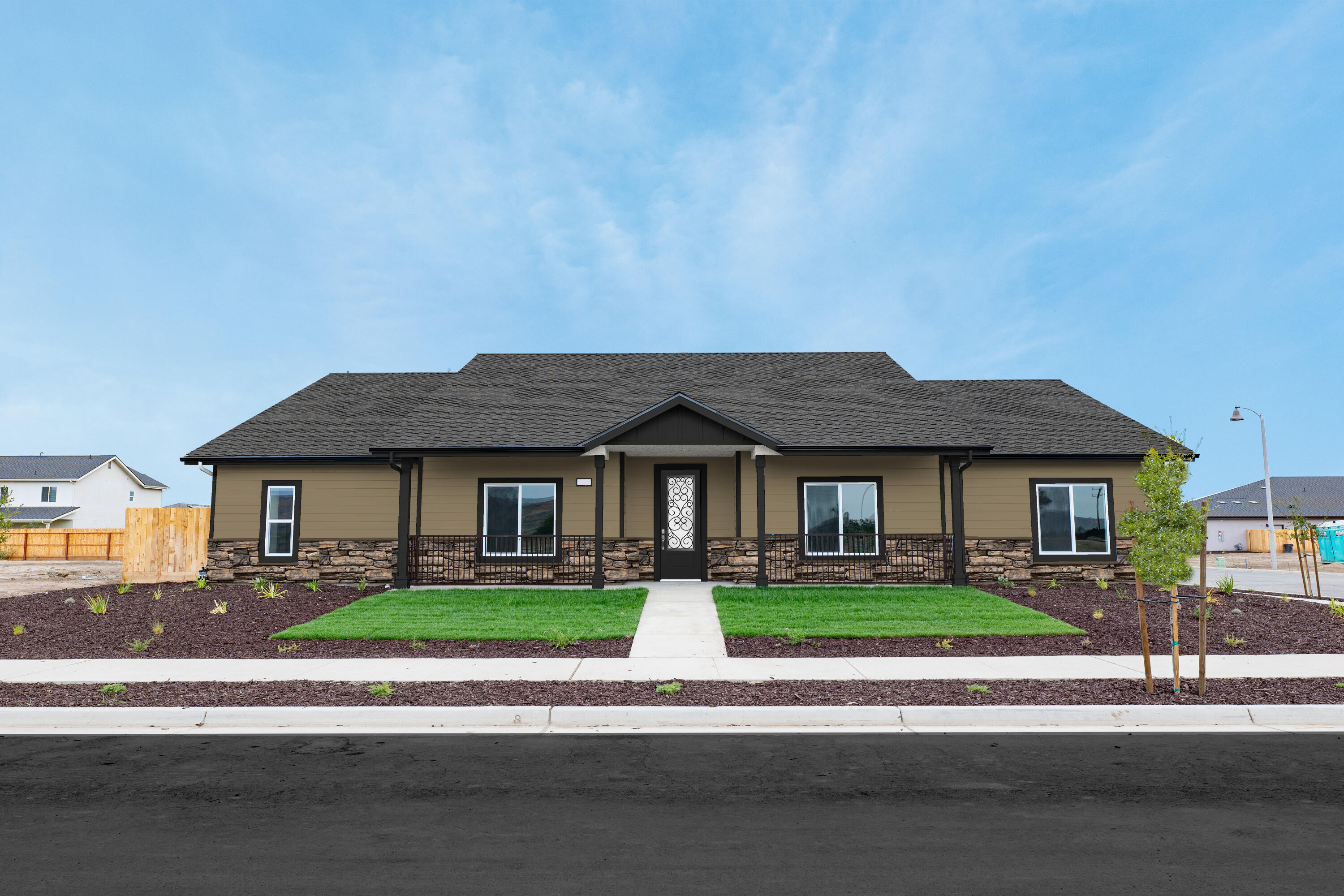 413 W Tejon Ave Ave, Woodlake, CA 93286