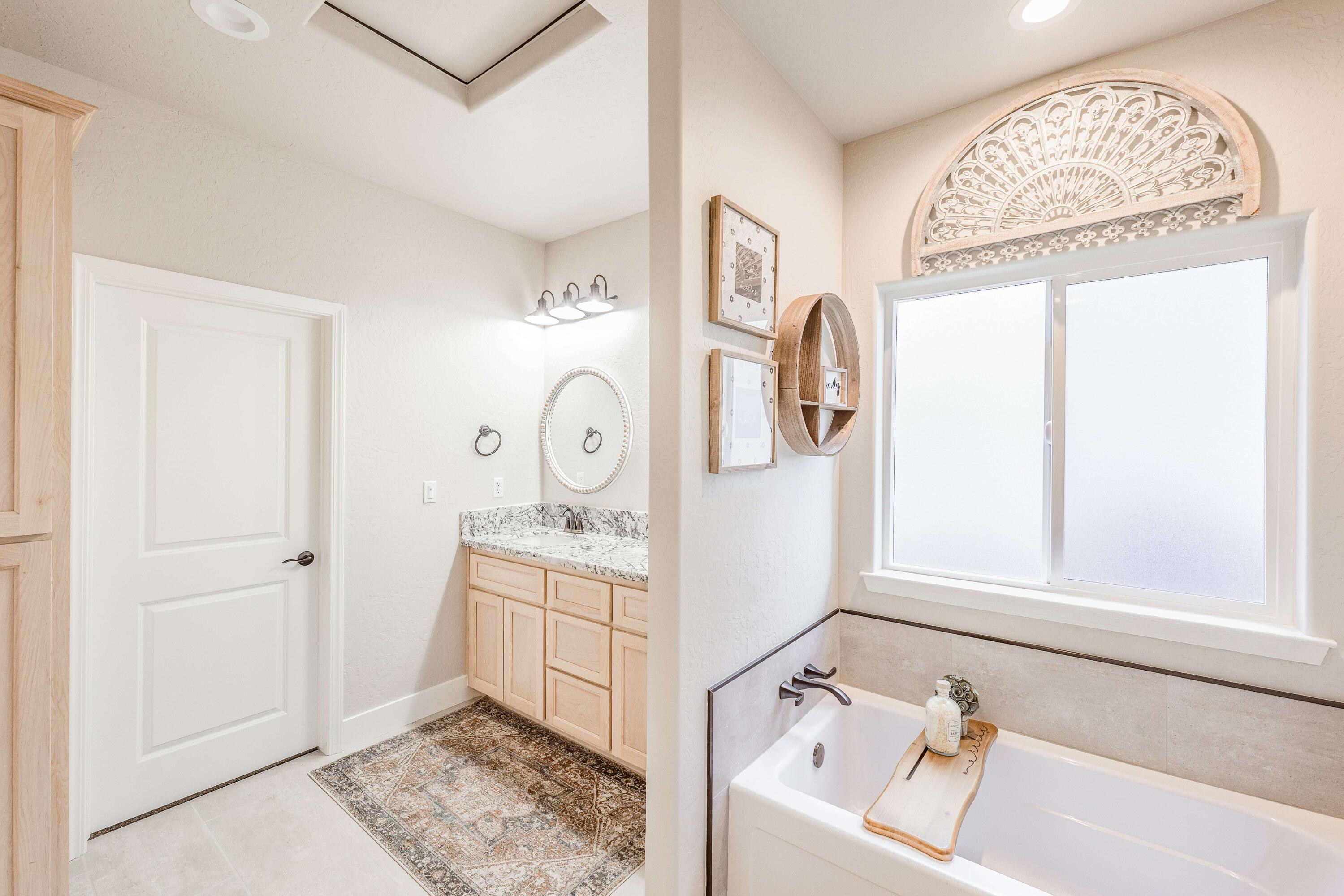 413 W Tejon Ave Ave, Woodlake, CA 93286