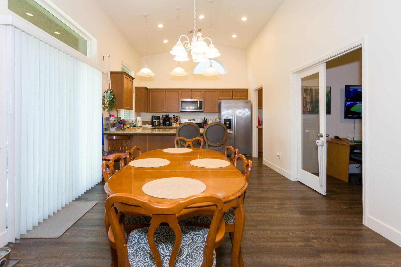 2138 W River Springs Ave, Porterville, CA 93257