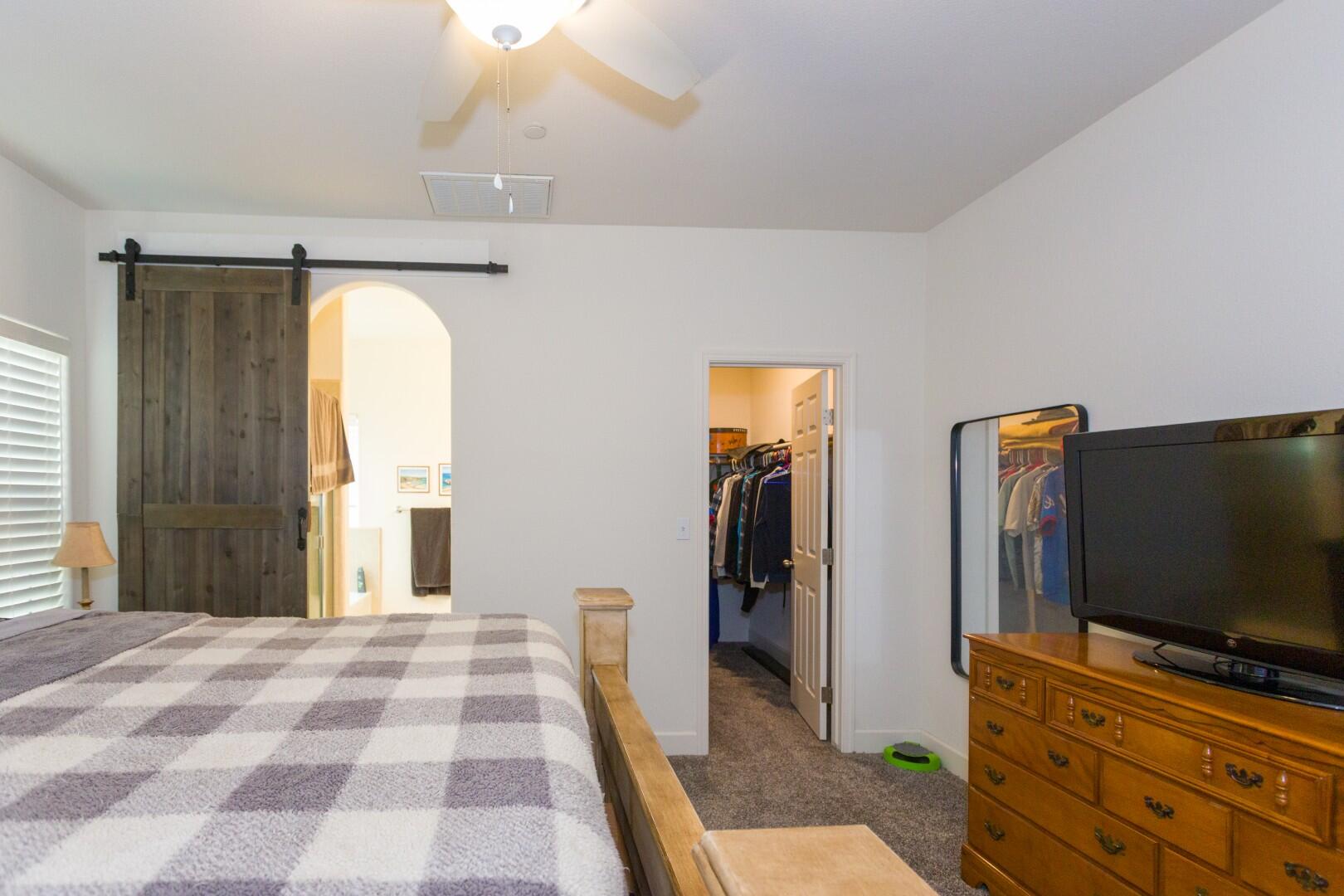 2138 W River Springs Ave, Porterville, CA 93257