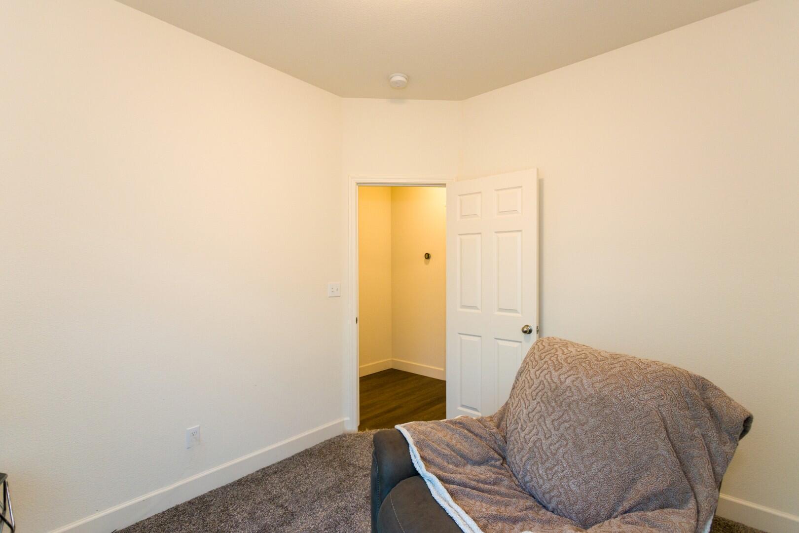 2138 W River Springs Ave, Porterville, CA 93257