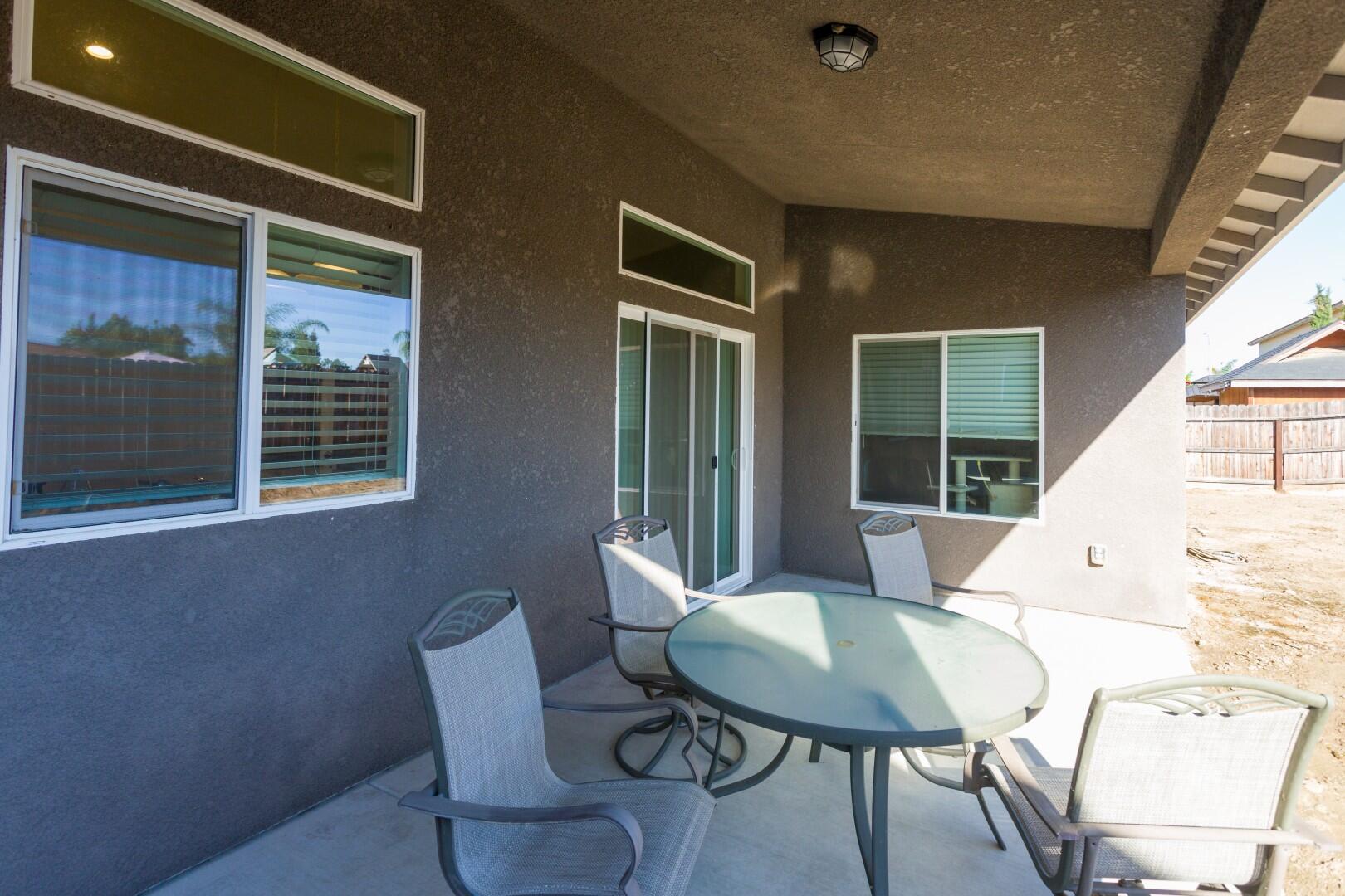 2138 W River Springs Ave, Porterville, CA 93257