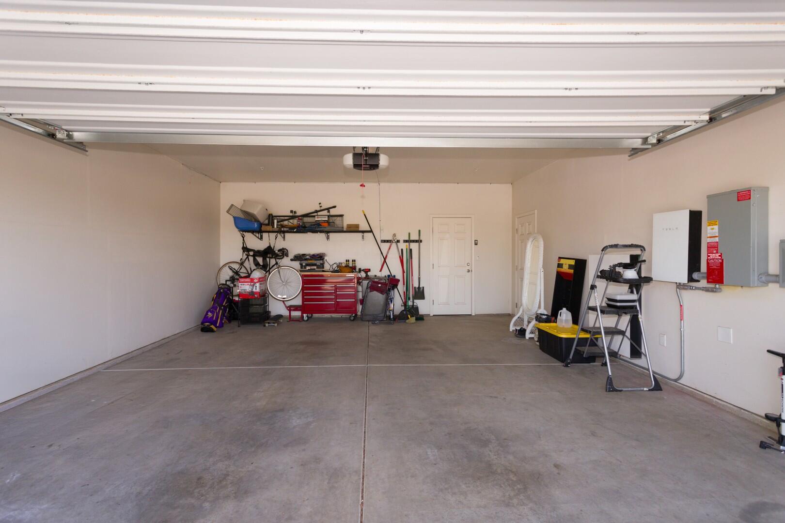 2138 W River Springs Ave, Porterville, CA 93257