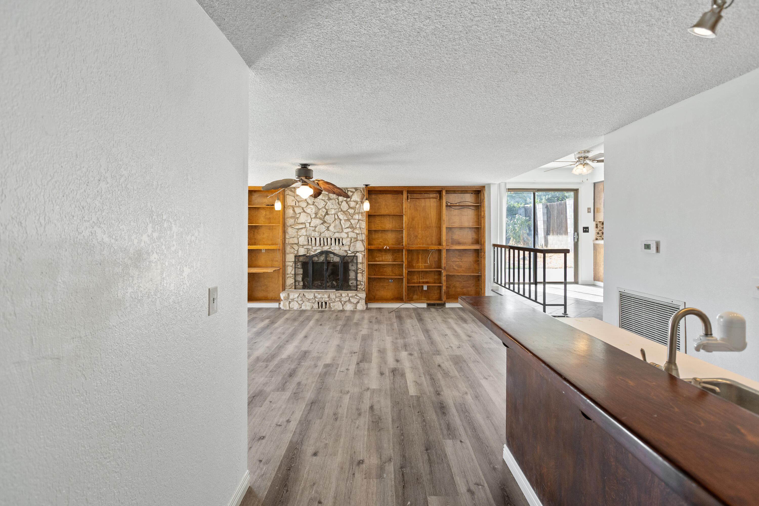 91 Heatherwood Ct, Porterville, CA 93257