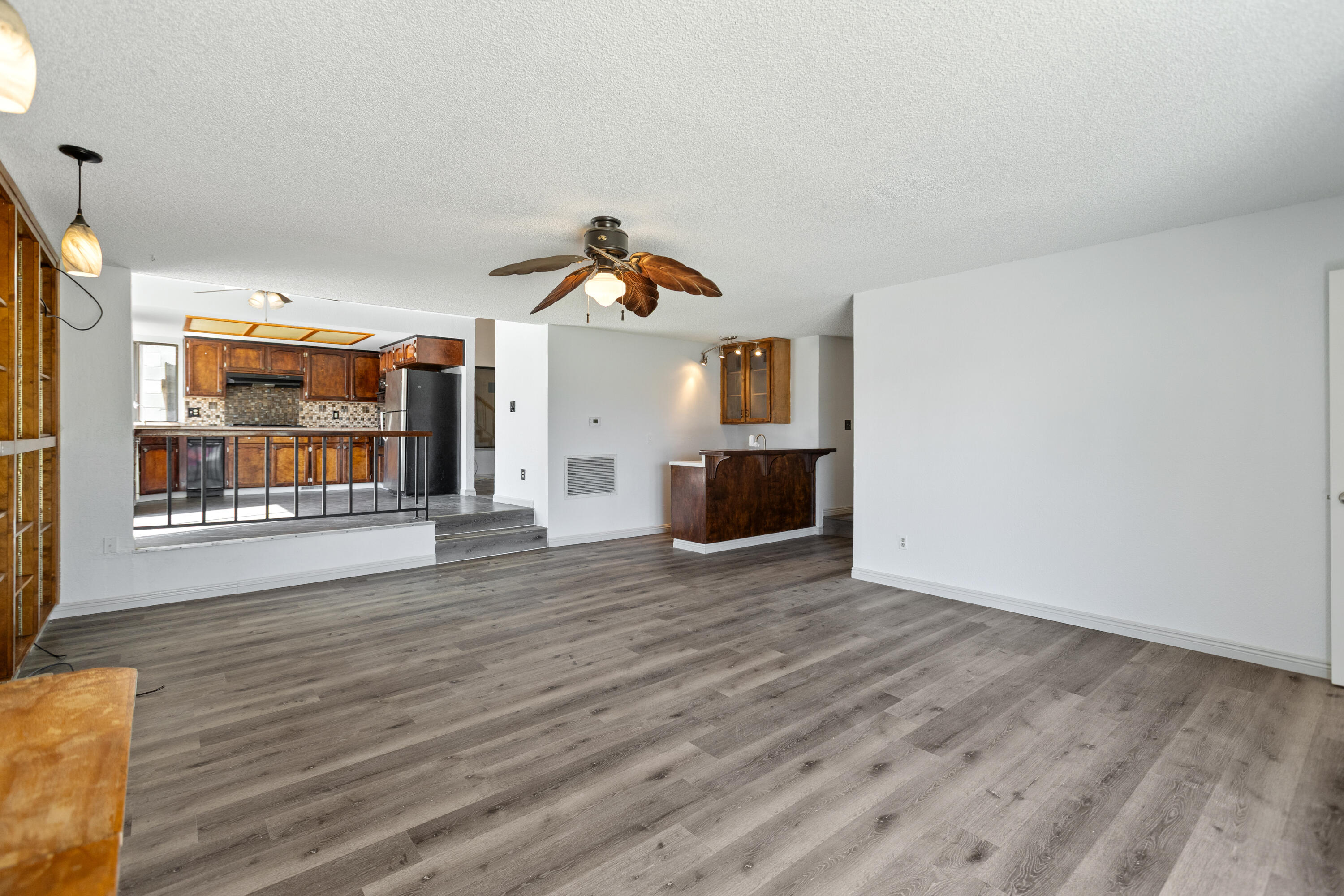 91 Heatherwood Ct, Porterville, CA 93257