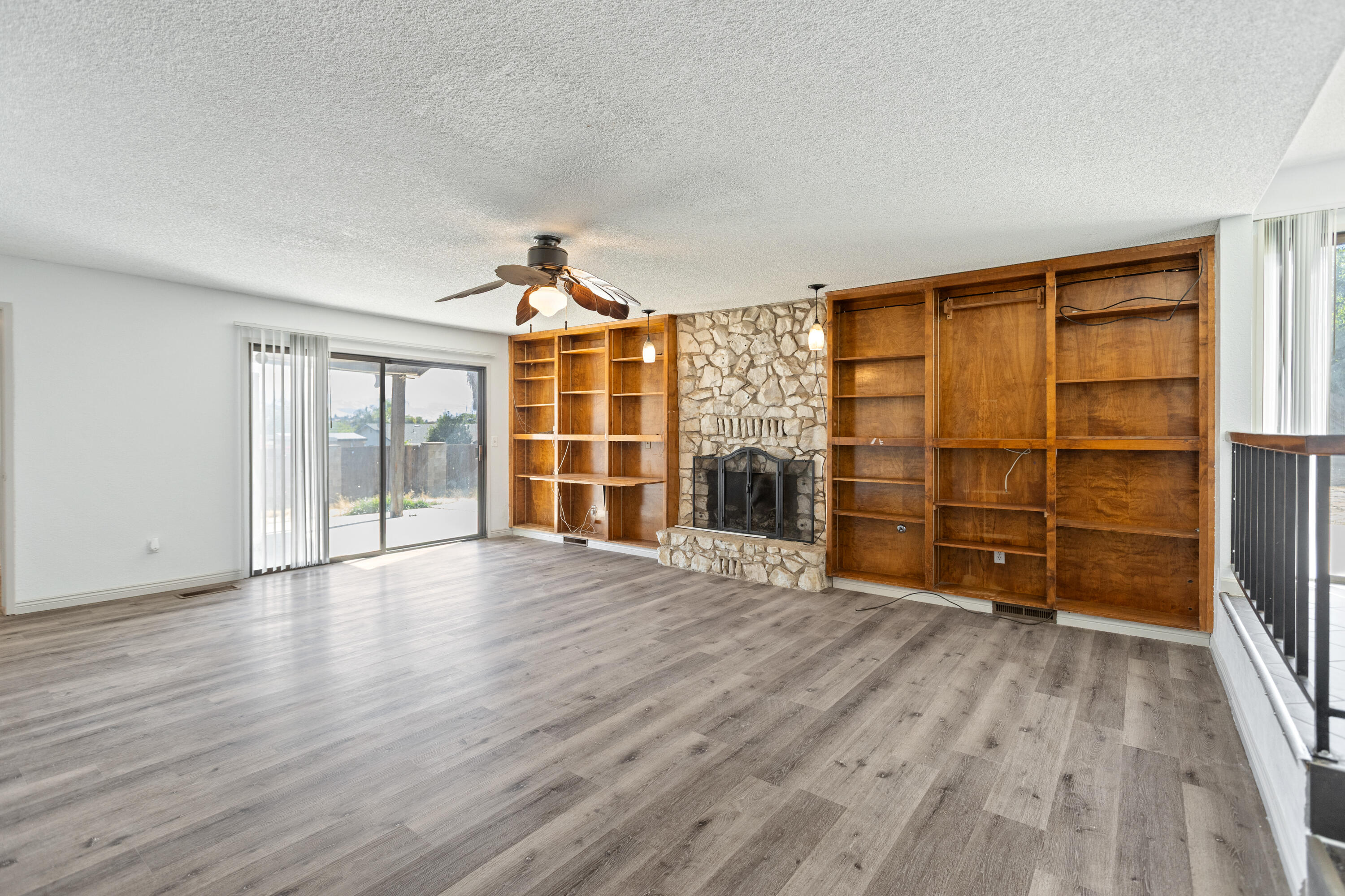 91 Heatherwood Ct, Porterville, CA 93257