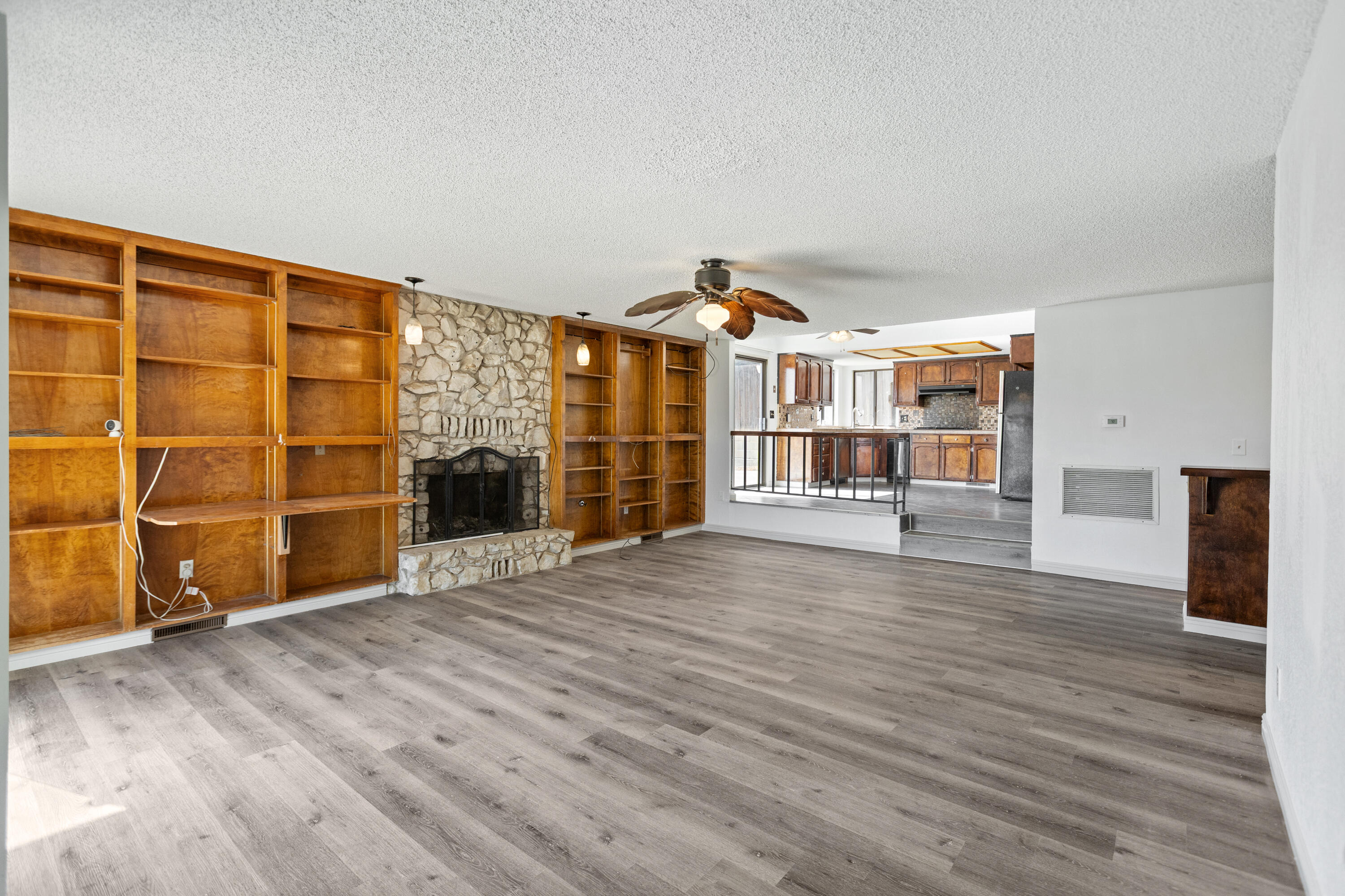 91 Heatherwood Ct, Porterville, CA 93257