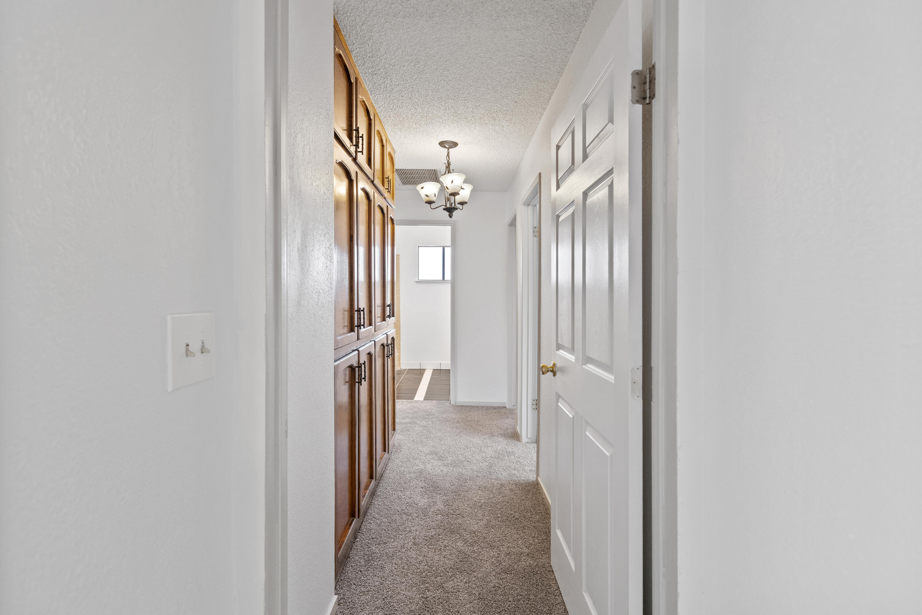 91 Heatherwood Ct, Porterville, CA 93257