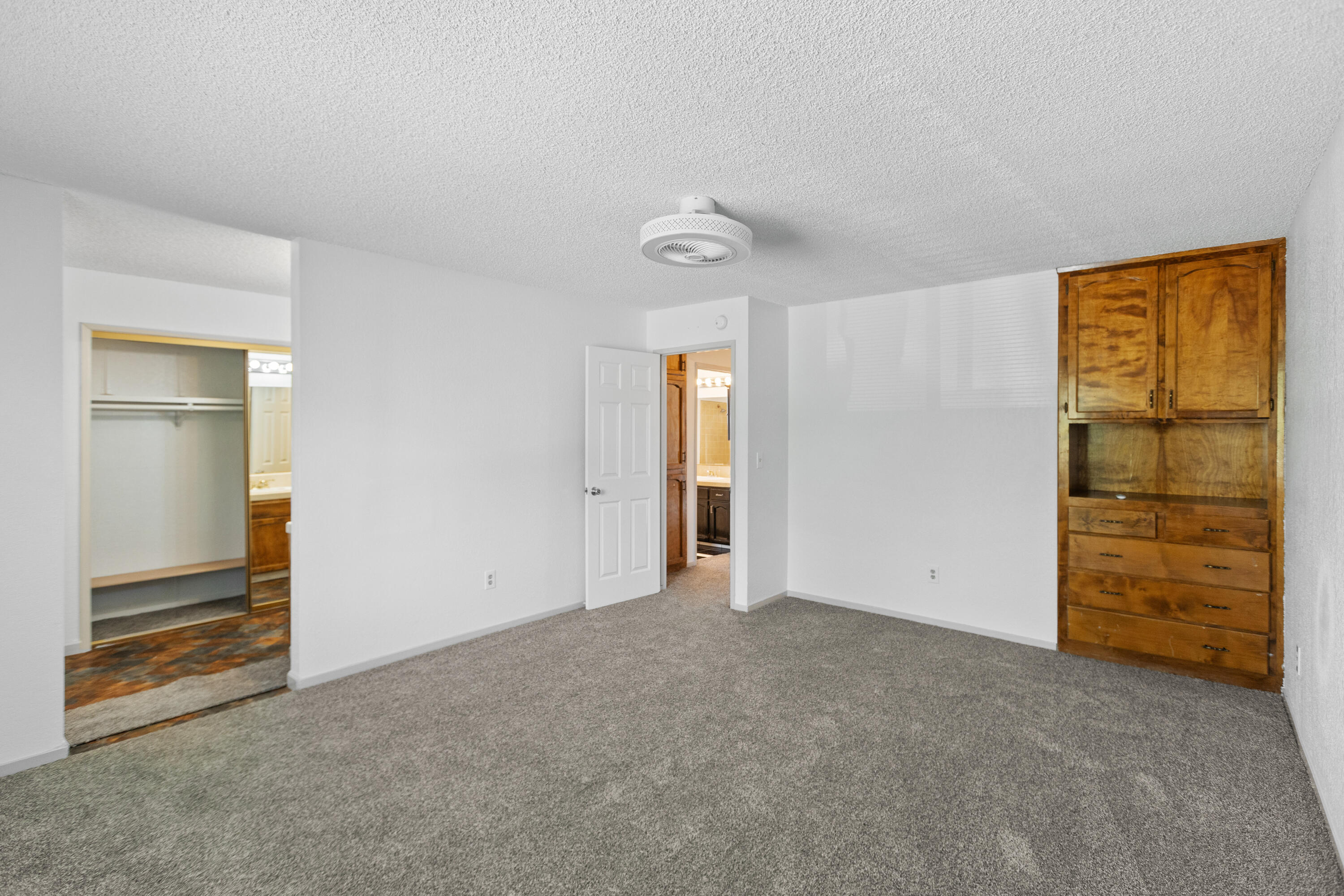 91 Heatherwood Ct, Porterville, CA 93257