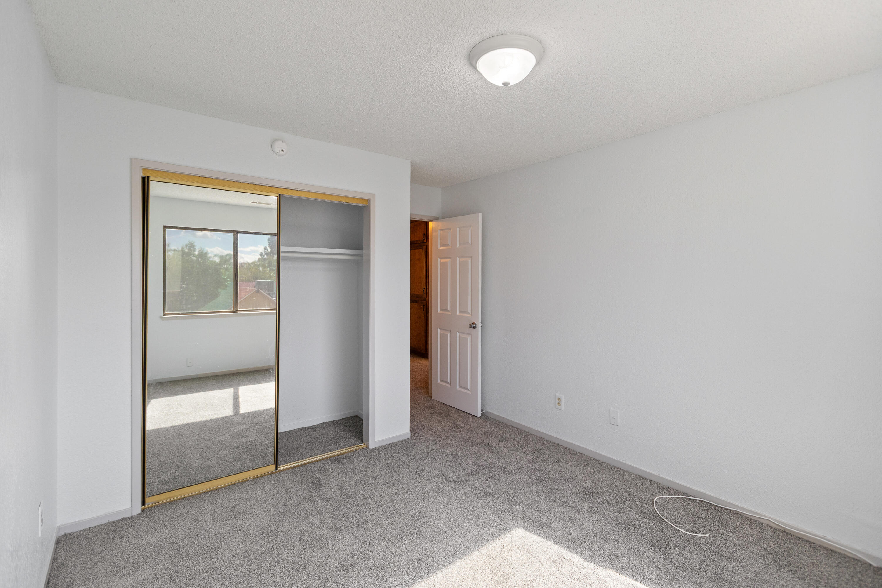 91 Heatherwood Ct, Porterville, CA 93257