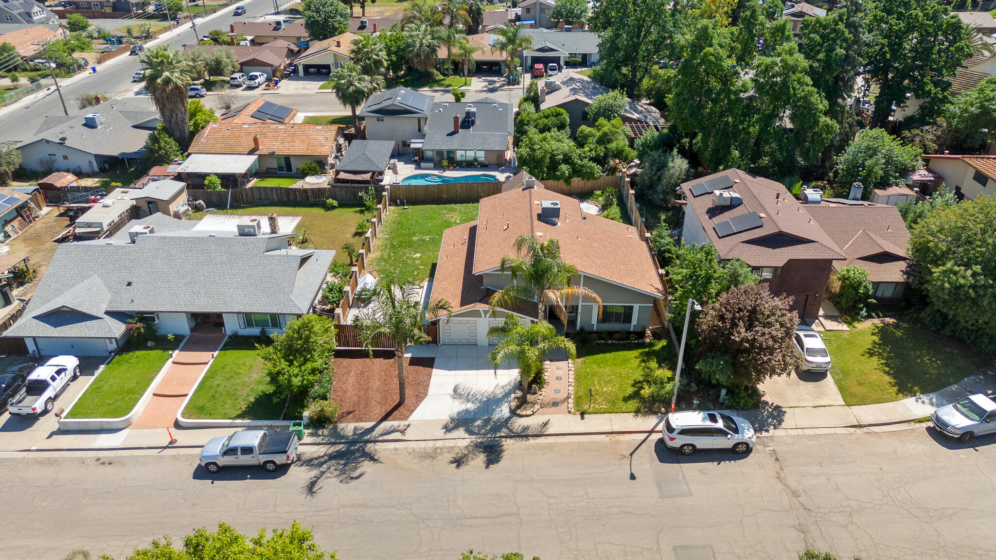 91 Heatherwood Ct, Porterville, CA 93257