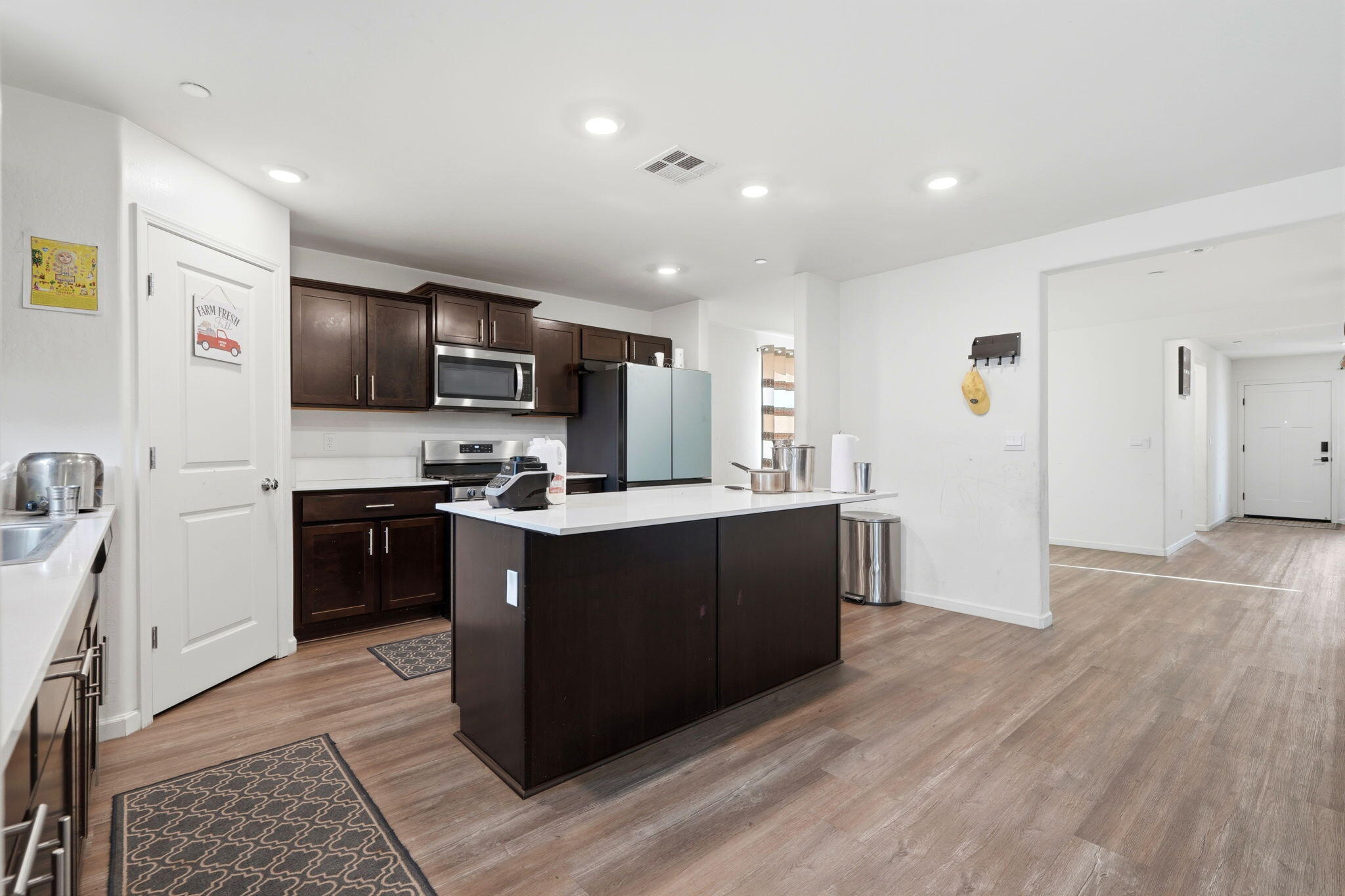 2456 Wolf Creek Pl, Tulare, CA 93274