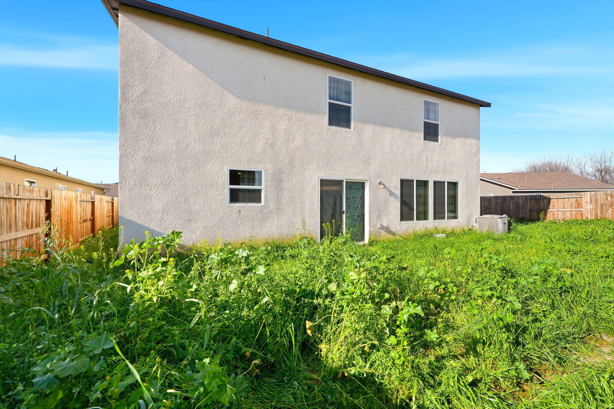 2456 Wolf Creek Pl, Tulare, CA 93274