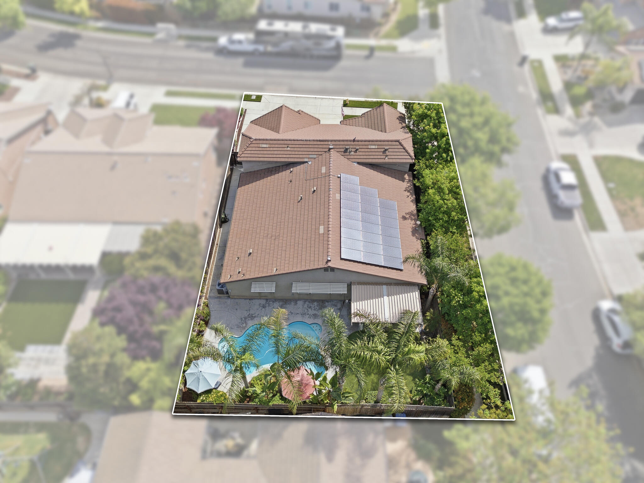 1301 N University Ct, Visalia, CA 93291