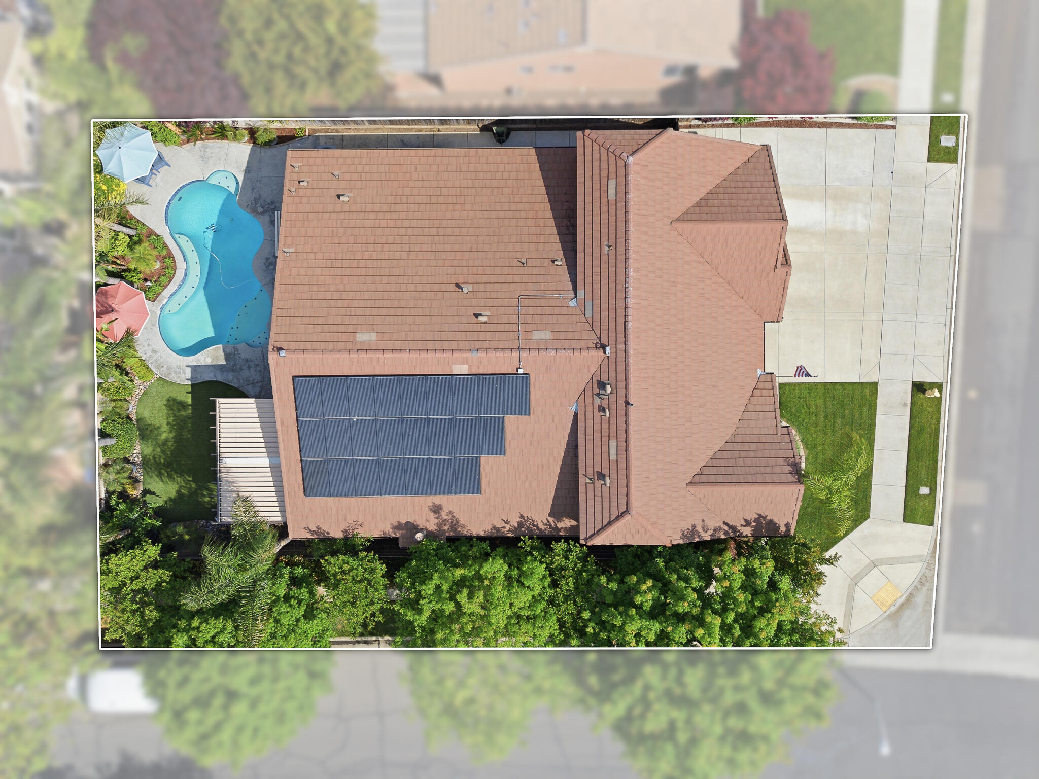 1301 N University Ct, Visalia, CA 93291