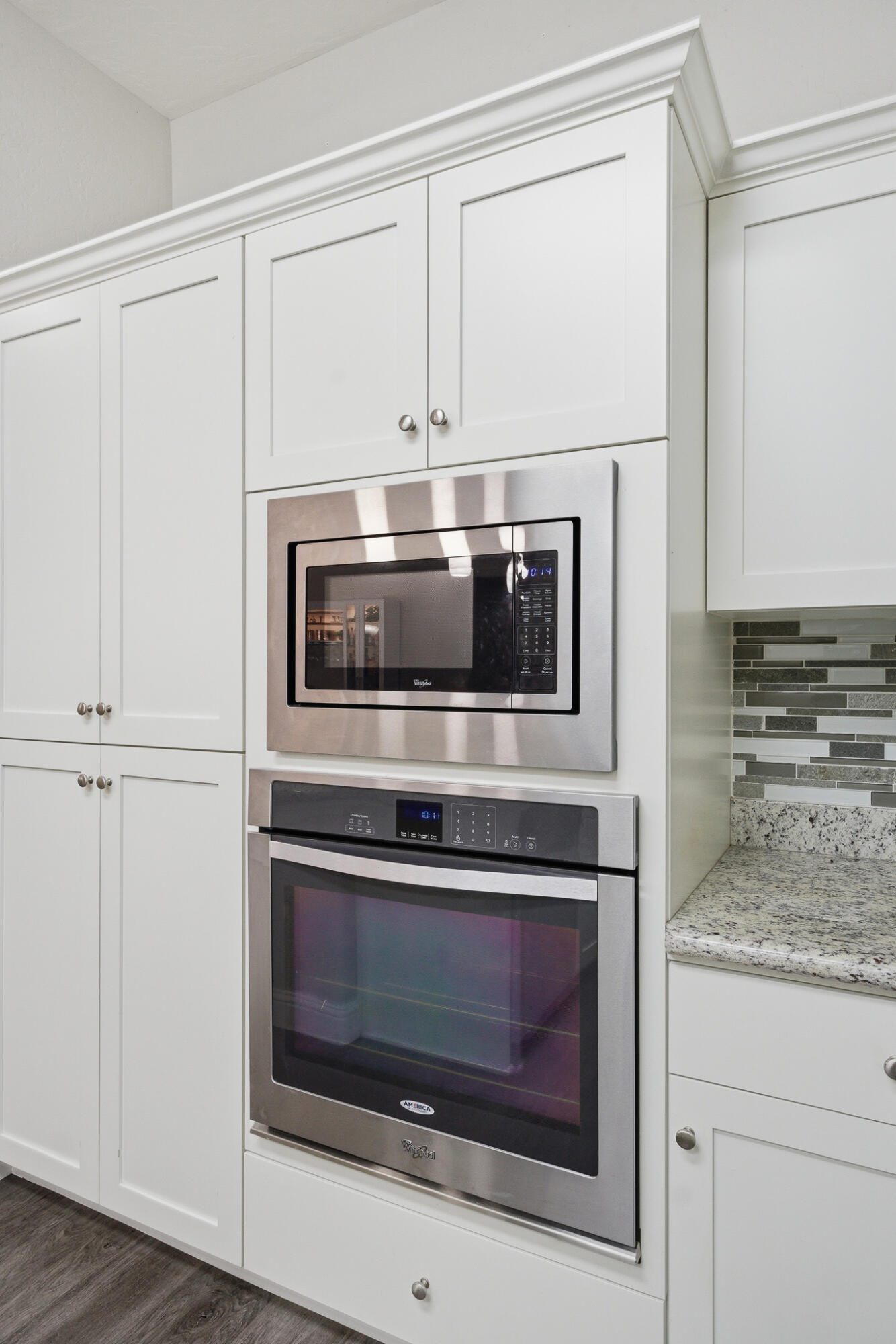 1301 N University Ct, Visalia, CA 93291