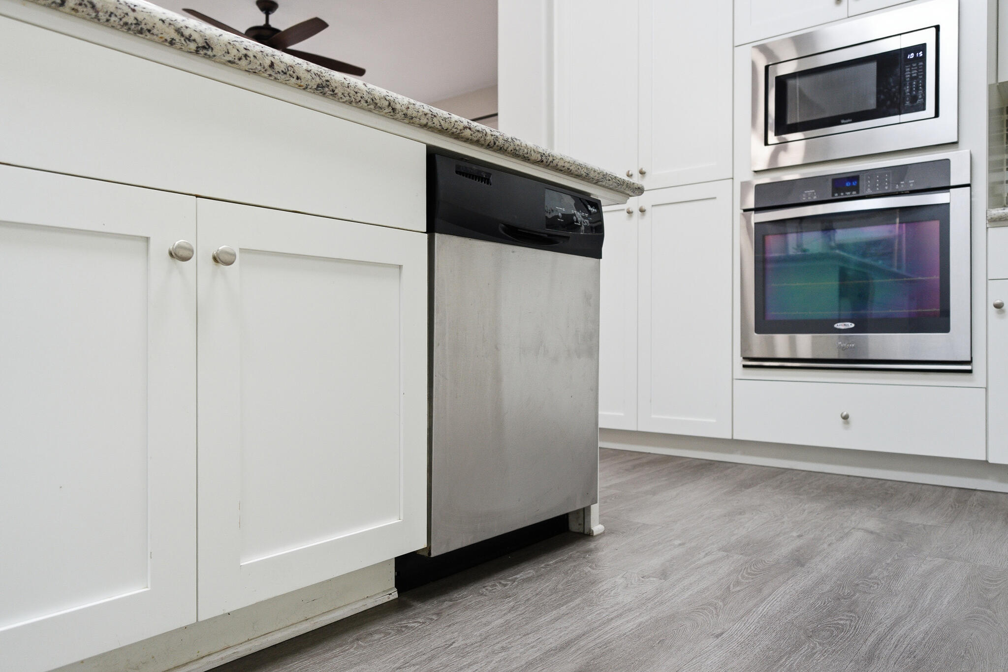 1301 N University Ct, Visalia, CA 93291