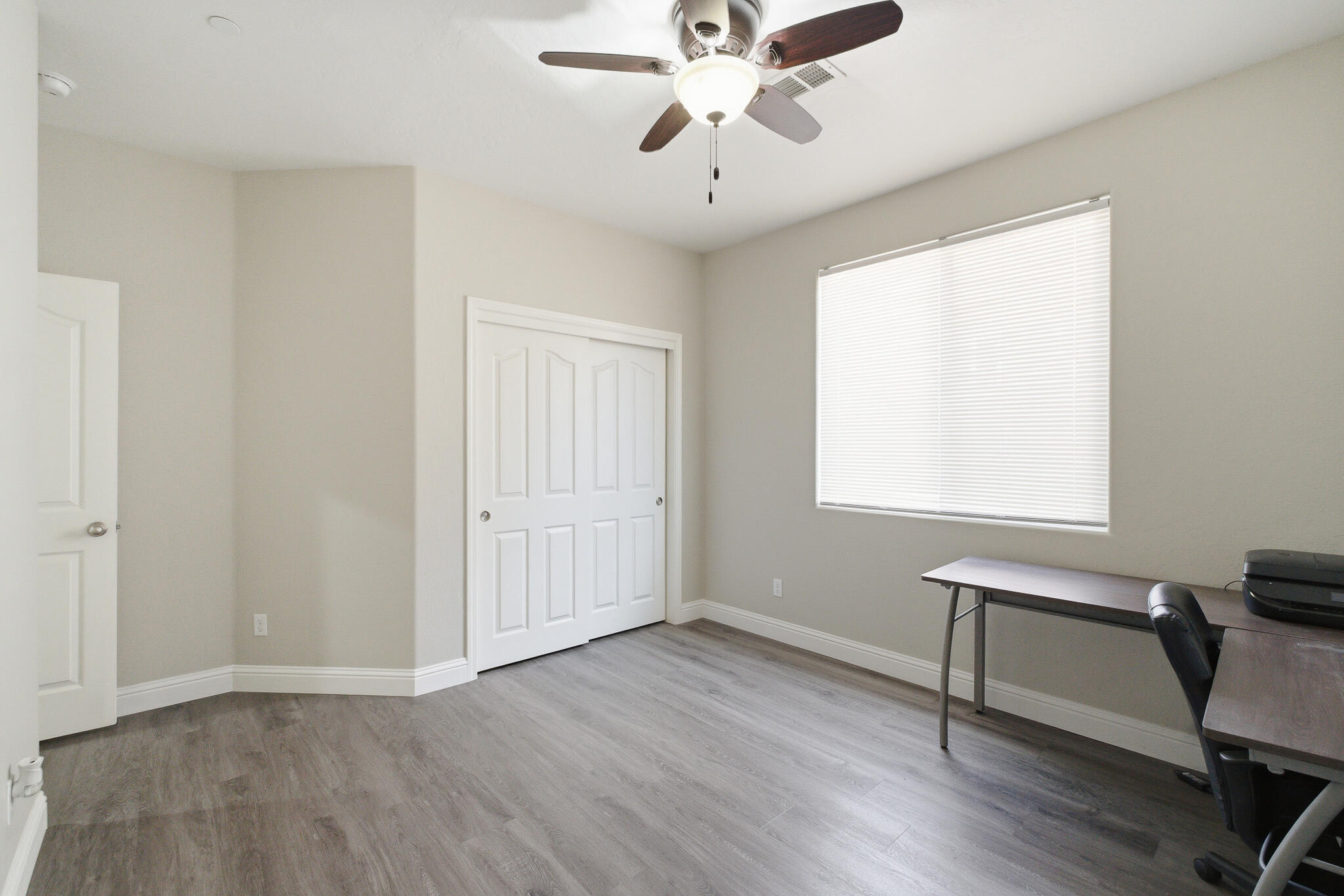 1301 N University Ct, Visalia, CA 93291