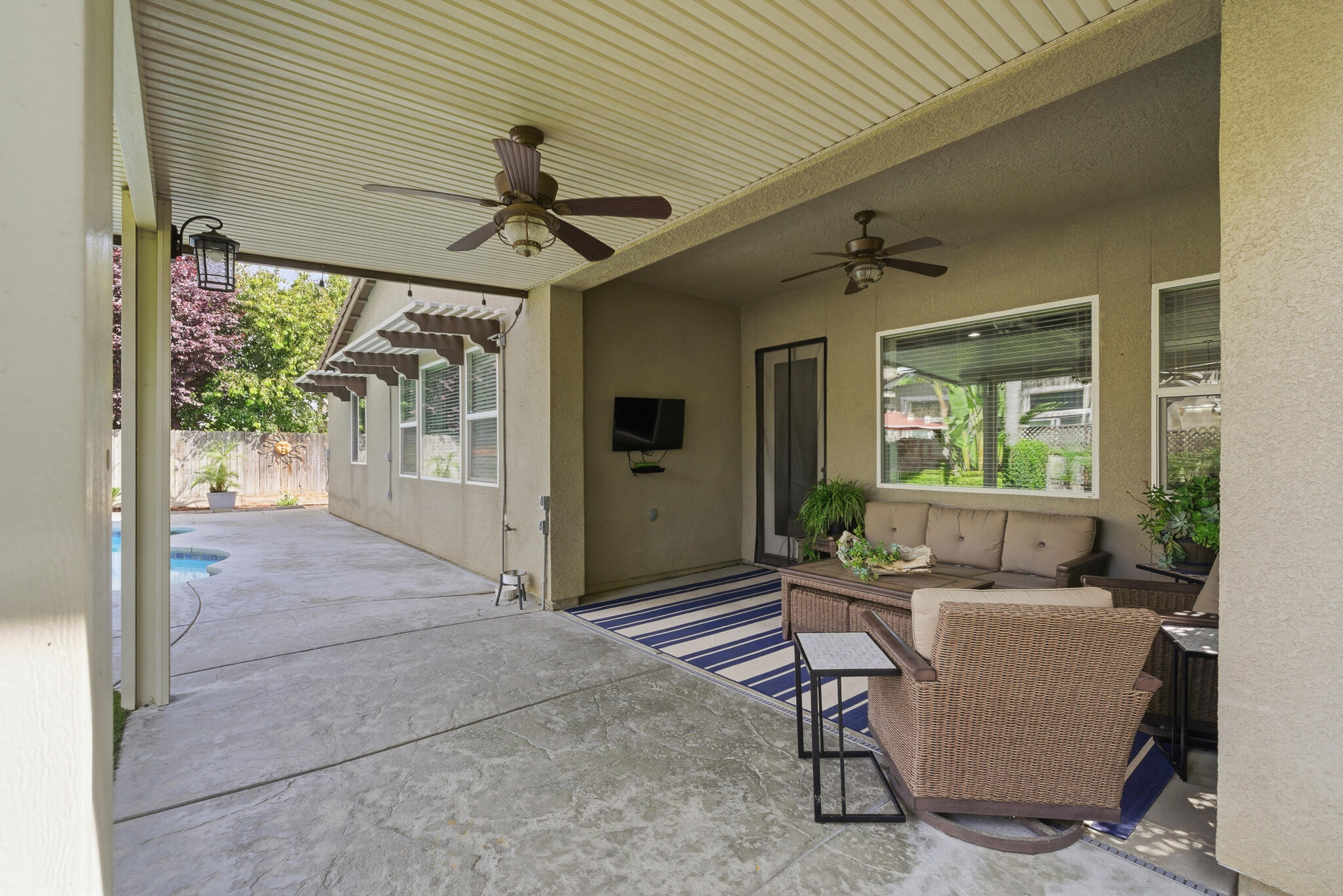 1301 N University Ct, Visalia, CA 93291