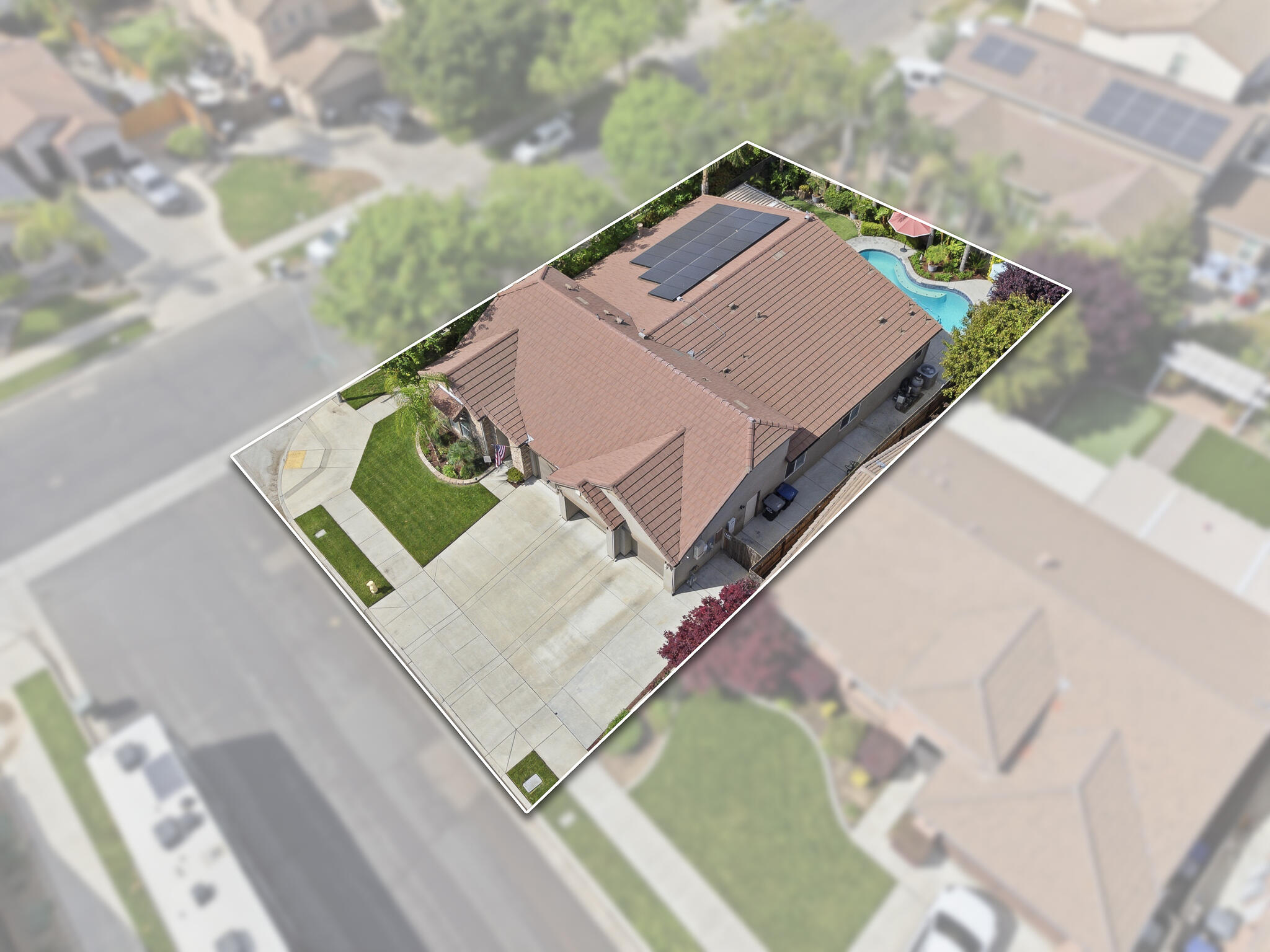 1301 N University Ct, Visalia, CA 93291