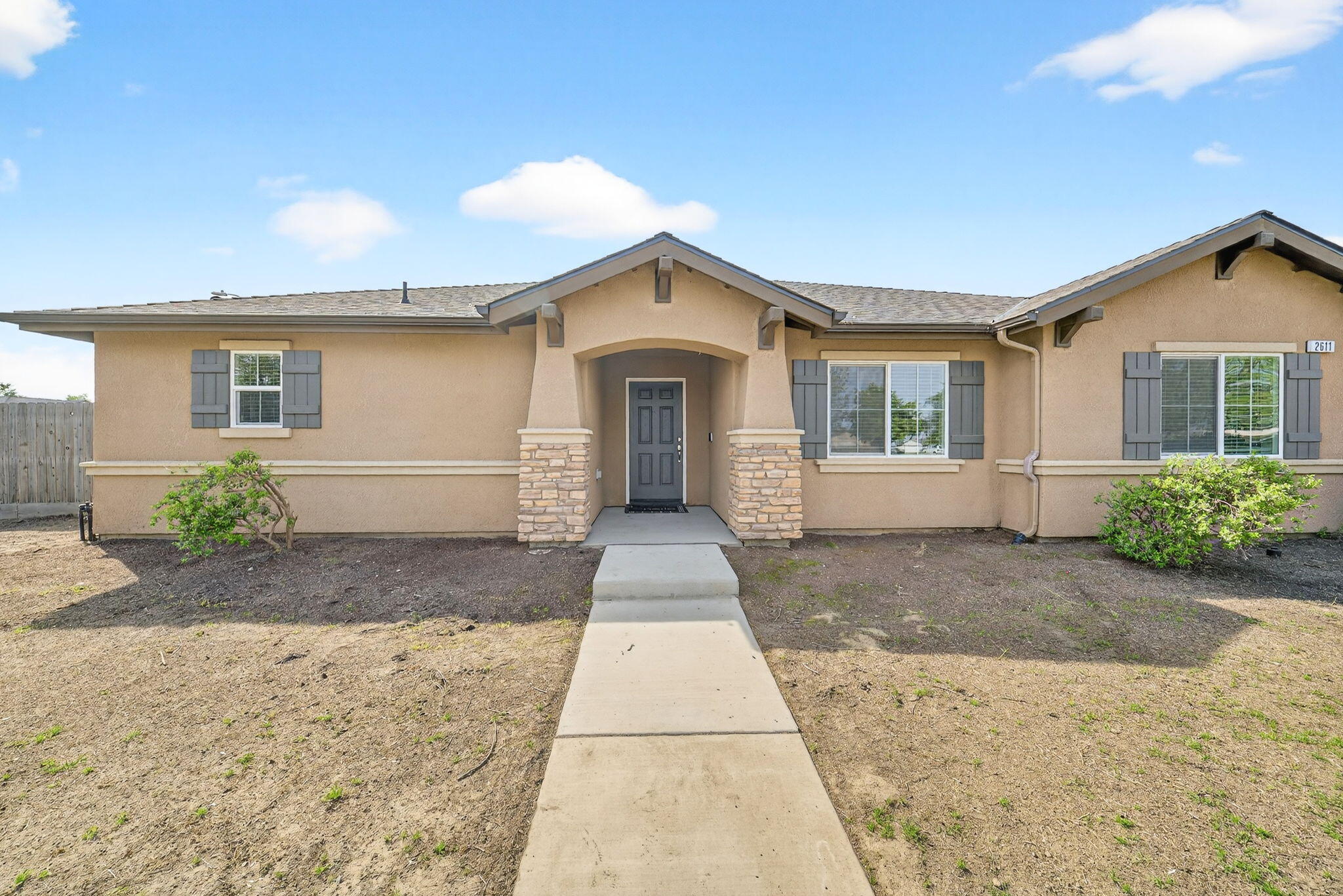 2611 W W Theta Ave, Porterville, CA 93257
