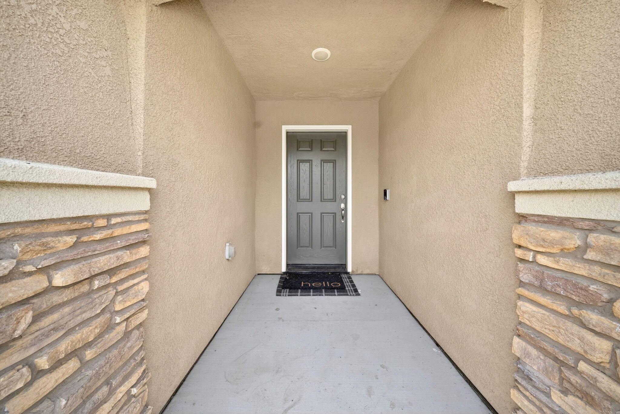 2611 W W Theta Ave, Porterville, CA 93257