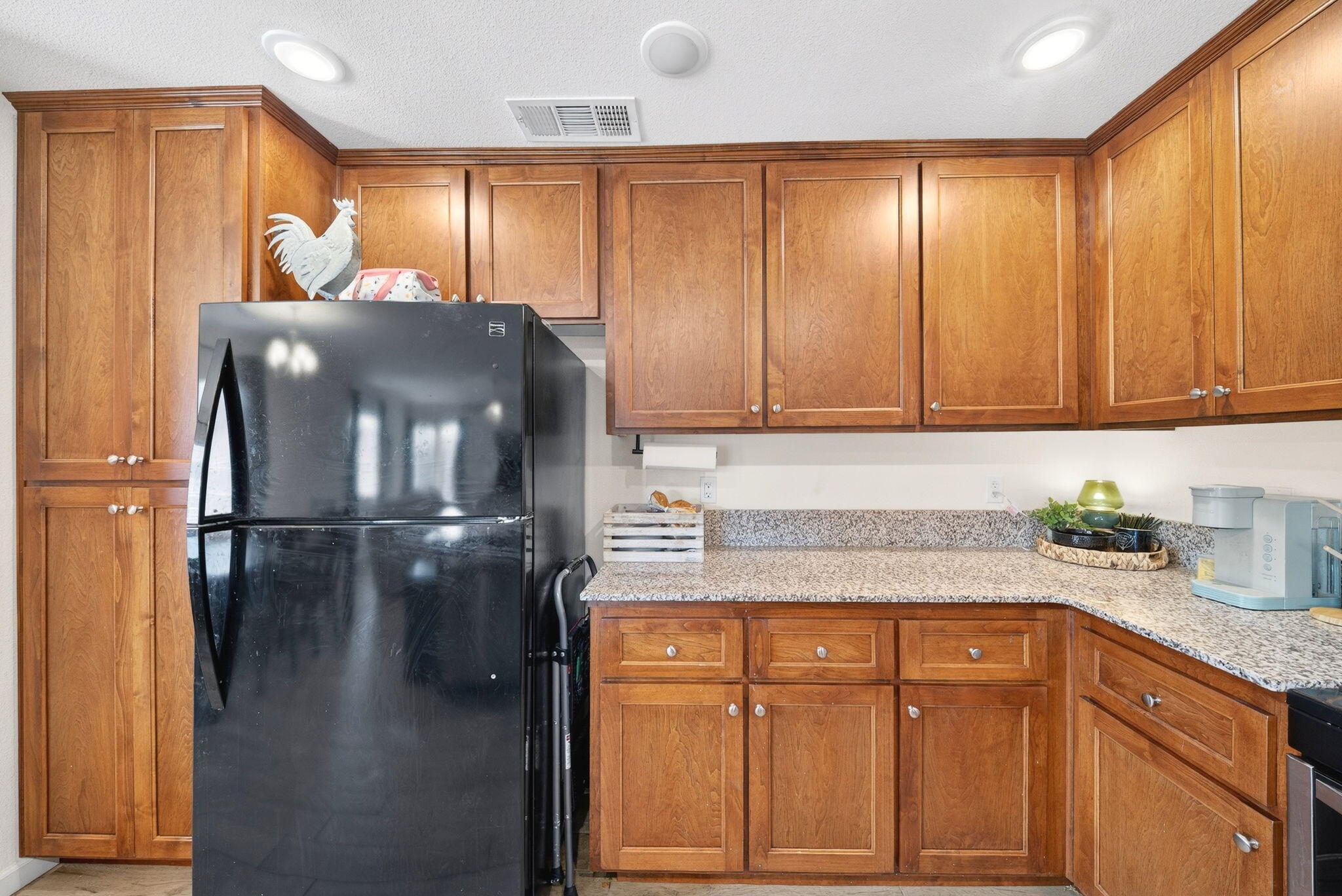 2611 W W Theta Ave, Porterville, CA 93257