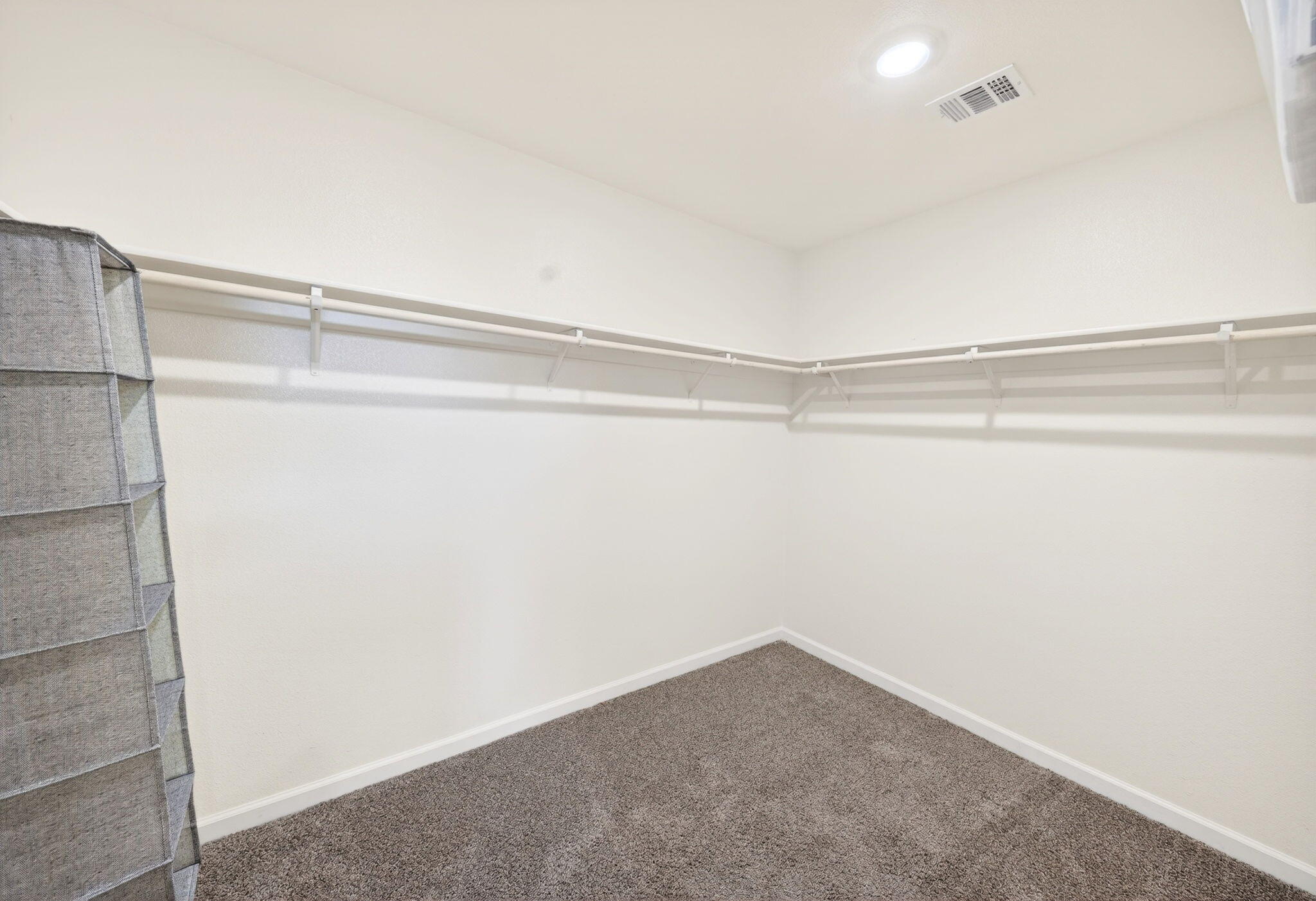 2611 W W Theta Ave, Porterville, CA 93257