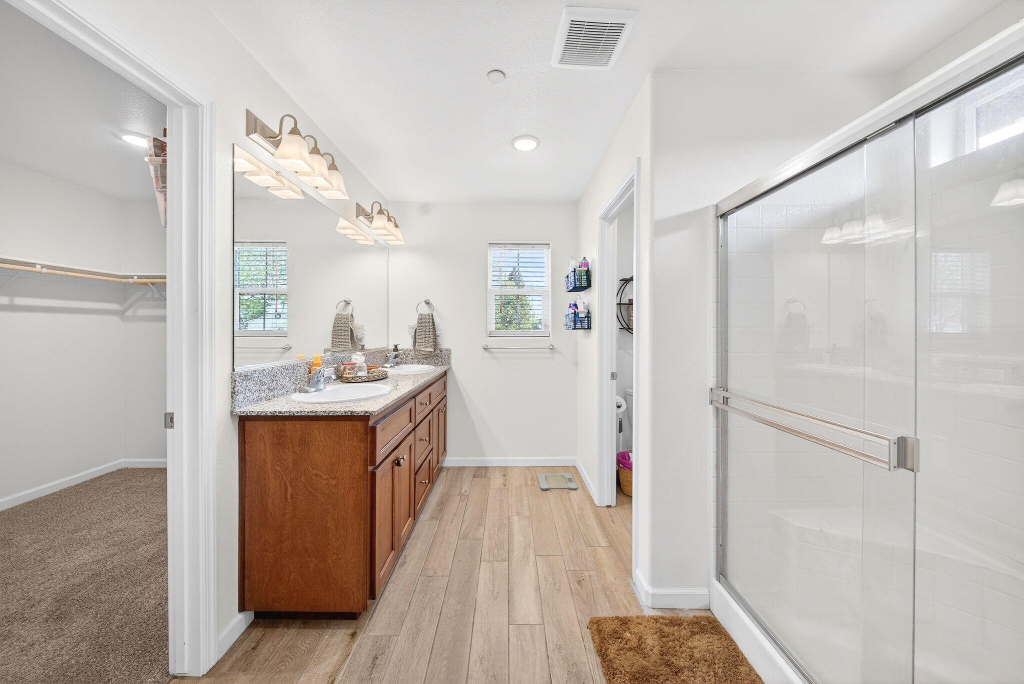 2611 W W Theta Ave, Porterville, CA 93257