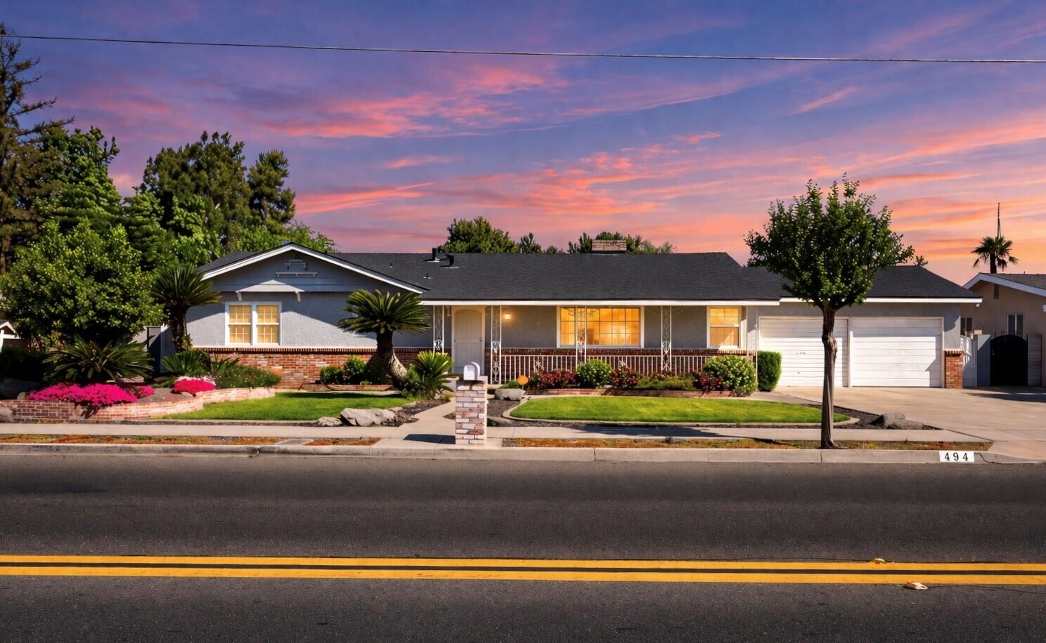 494 E Merritt Ave, Tulare, CA 93274