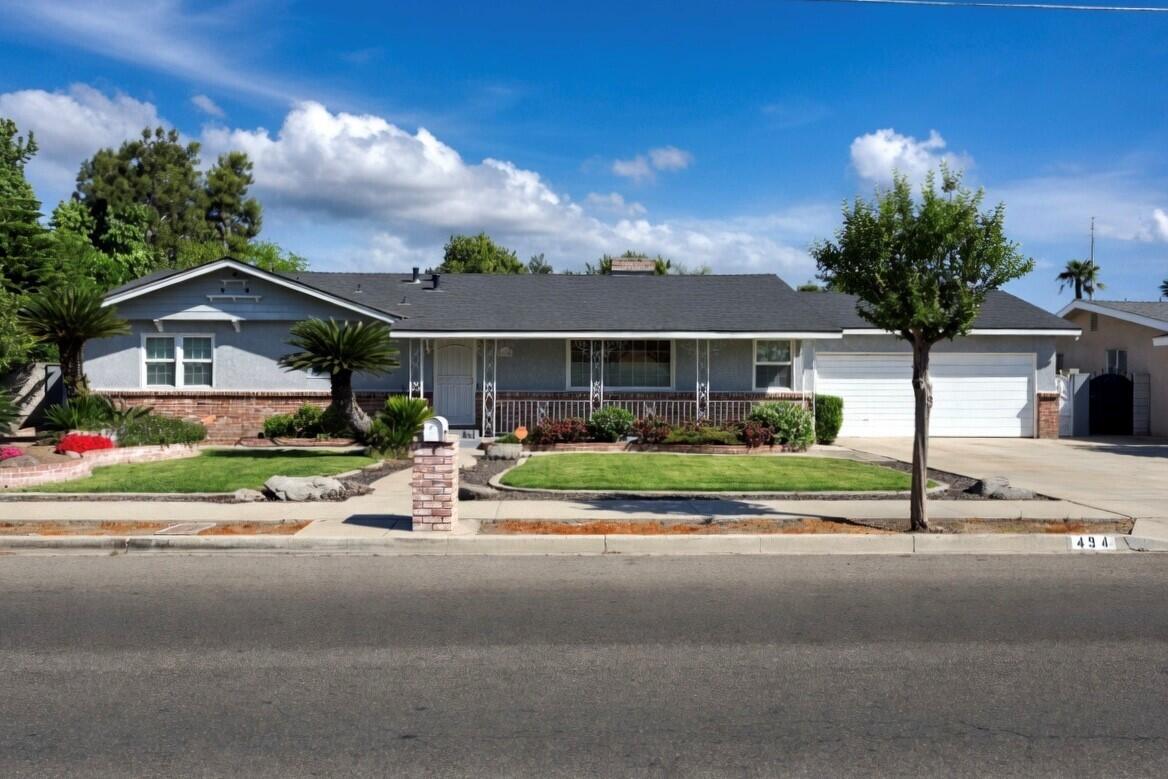494 E Merritt Ave, Tulare, CA 93274